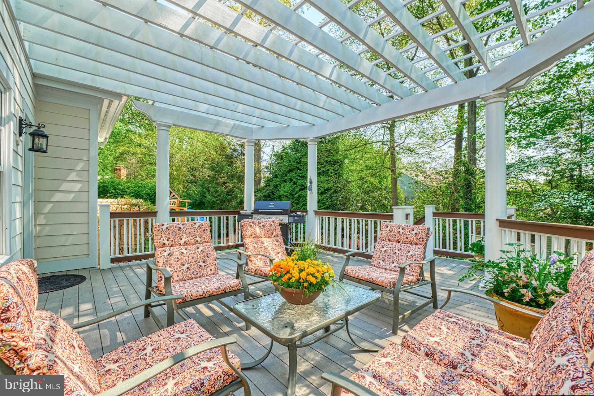 VIENNA WOODS - Residential