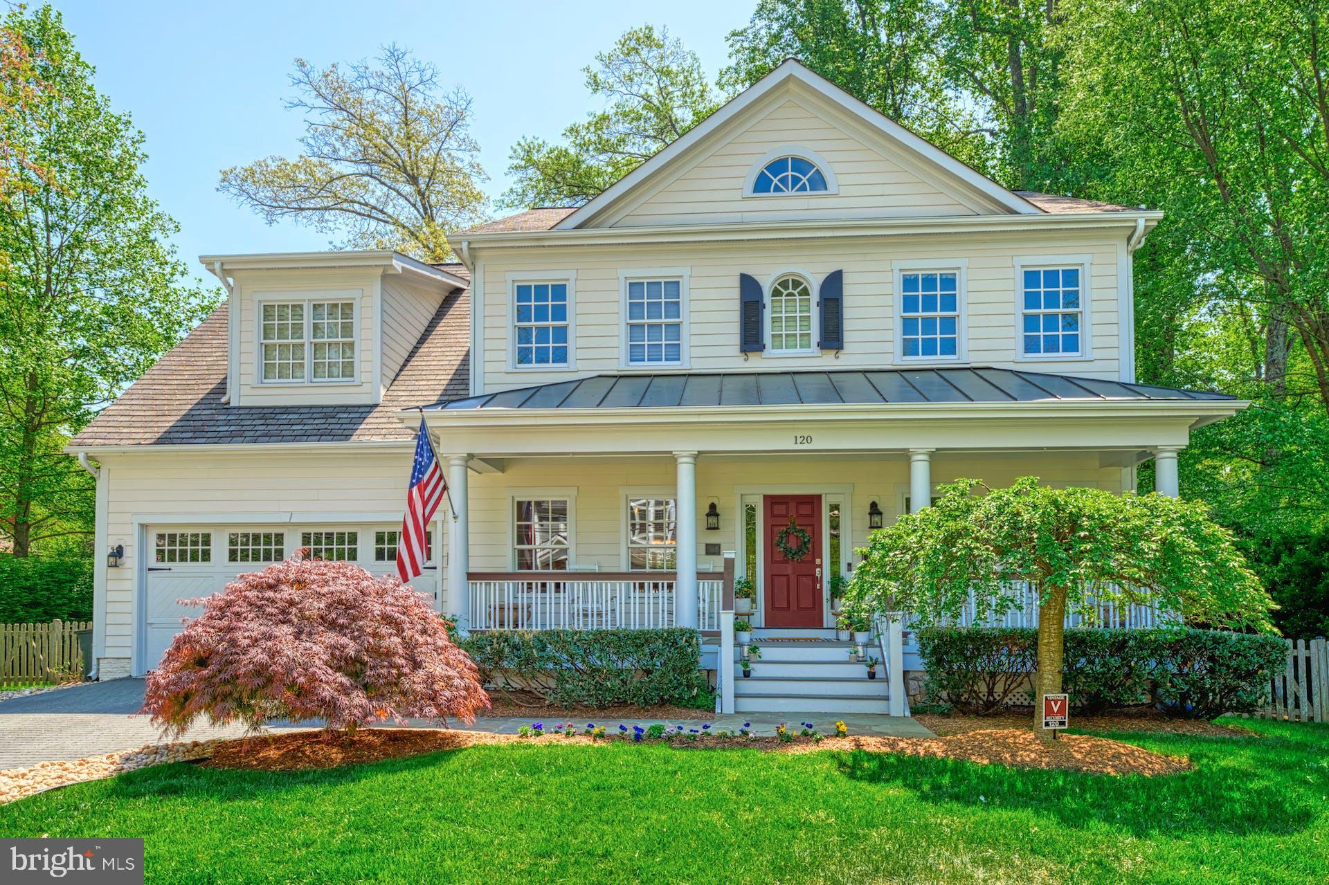 VIENNA WOODS - Residential