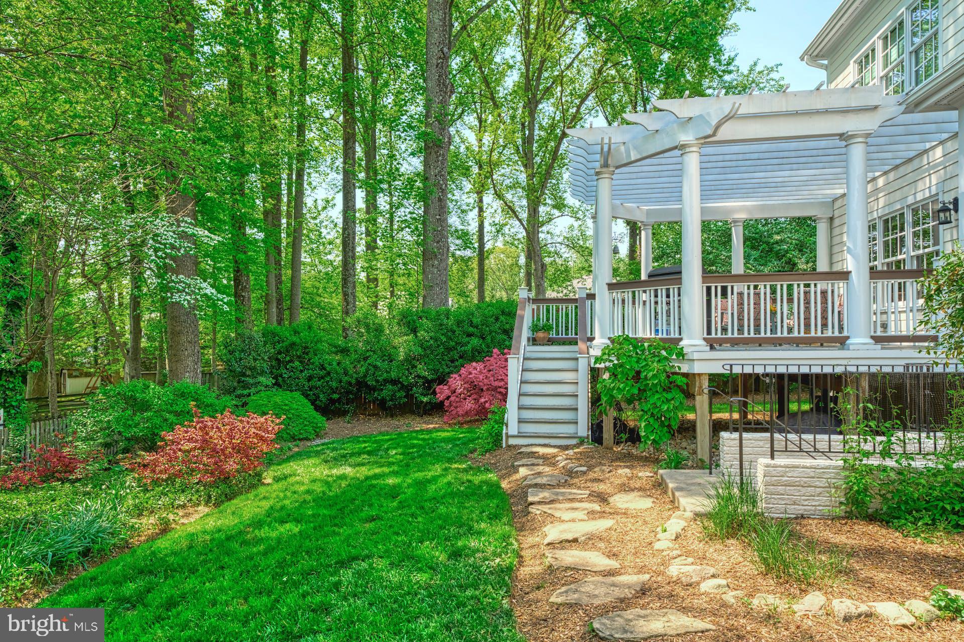 VIENNA WOODS - Residential