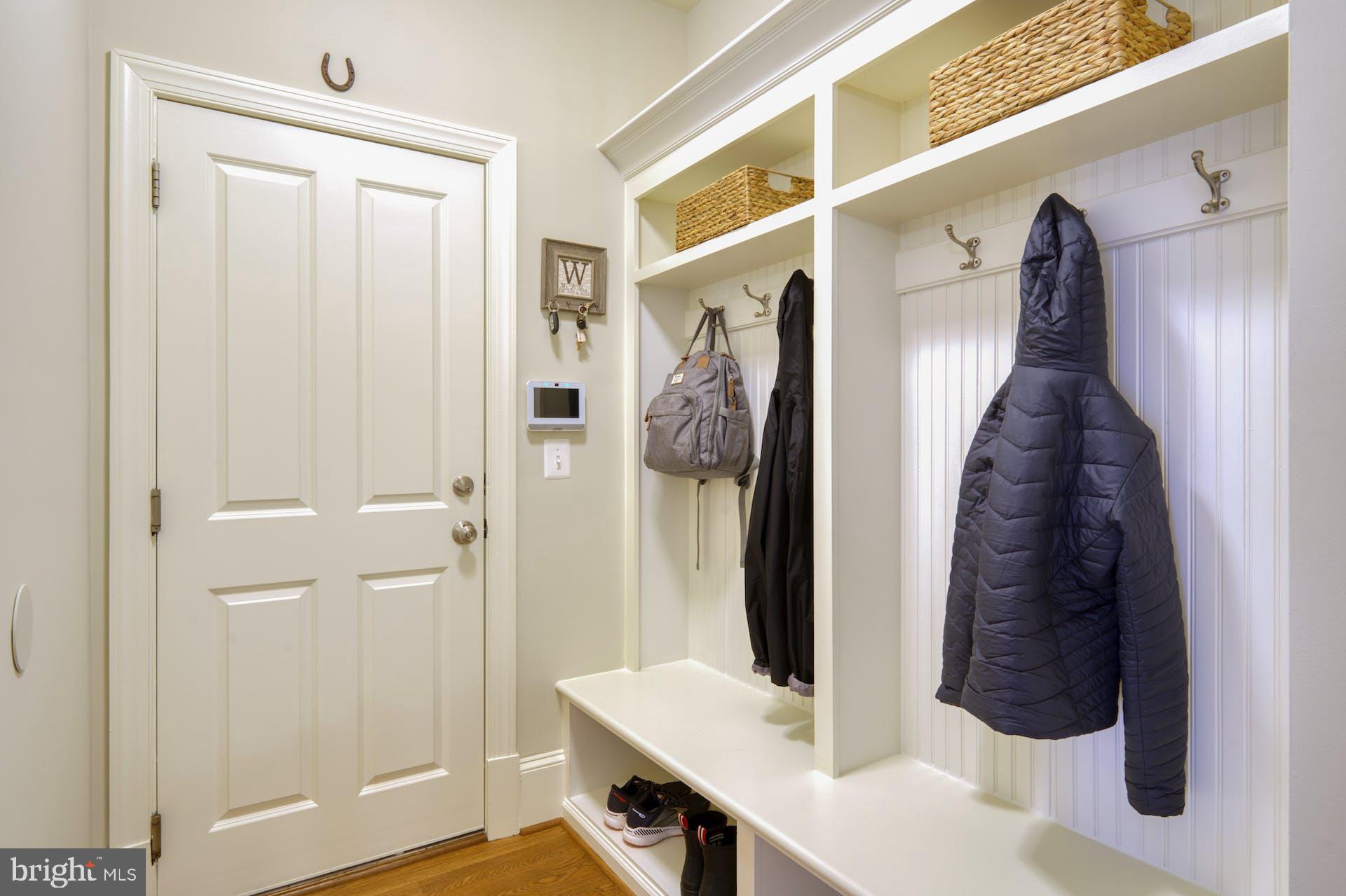 VIENNA WOODS - Residential