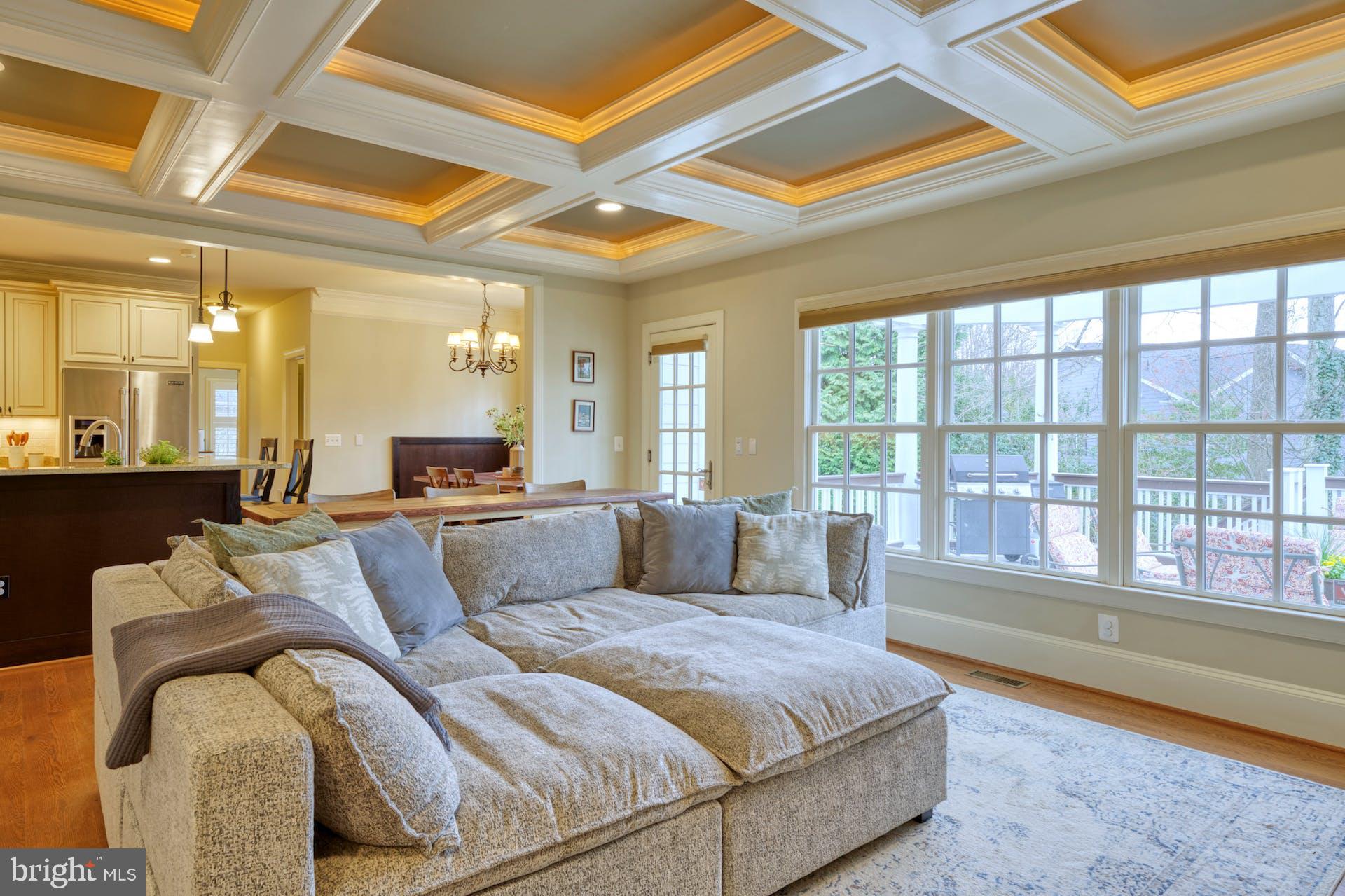 VIENNA WOODS - Residential