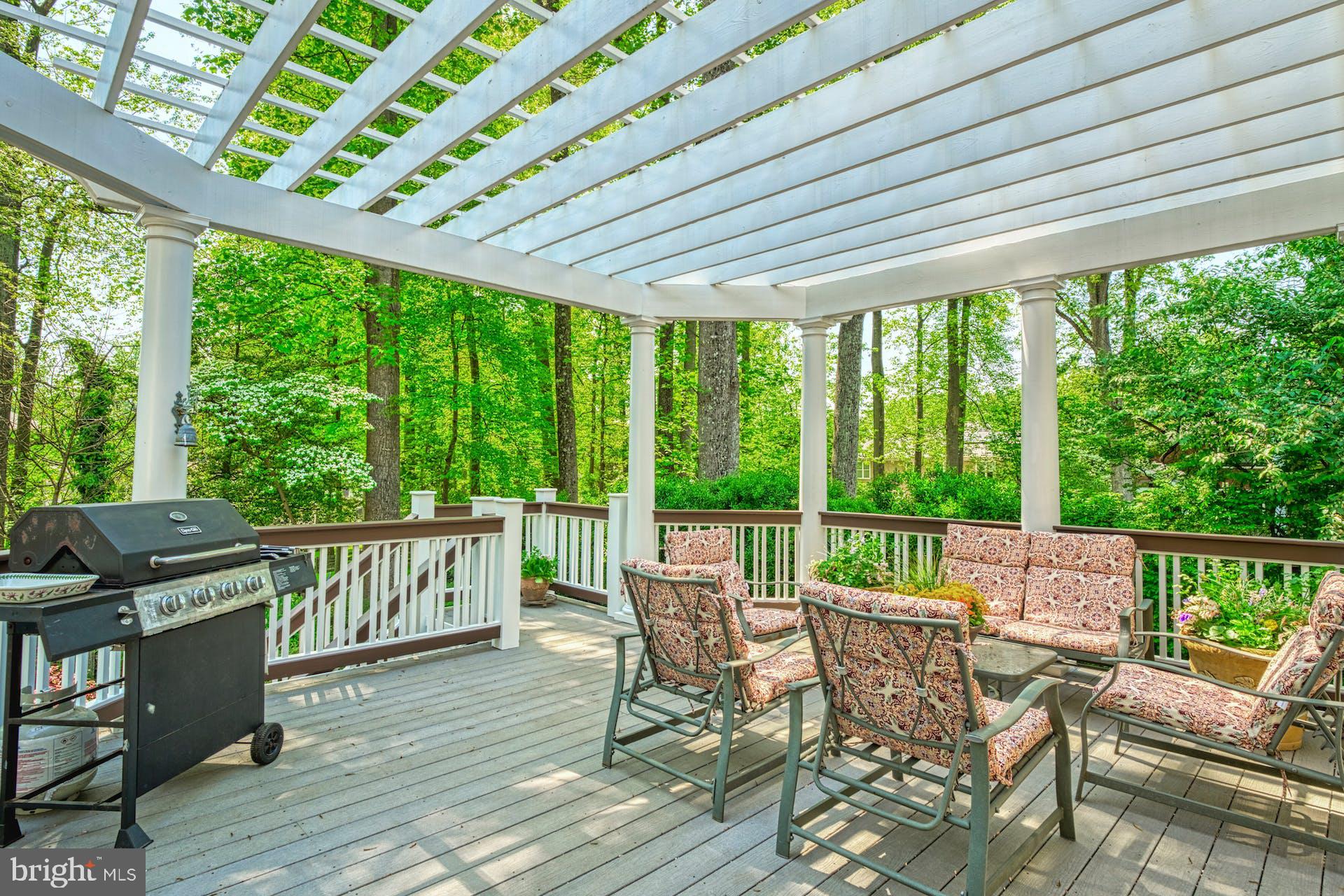 VIENNA WOODS - Residential