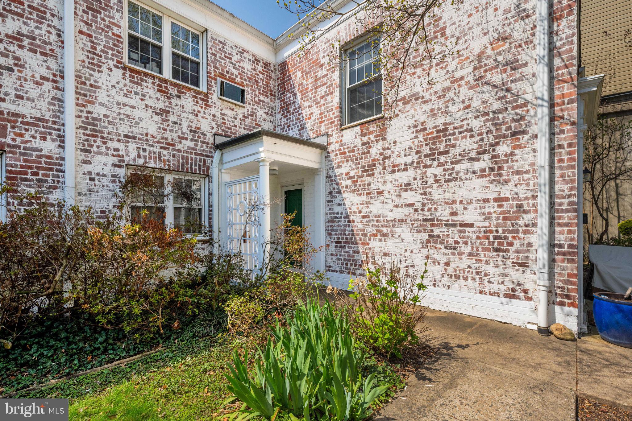 1439 MARTHA CUSTIS DRIVE