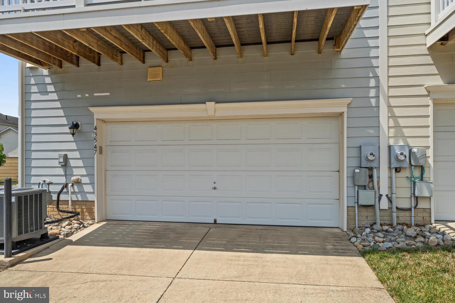 LANSDOWNE TOWN CENTER - Residential