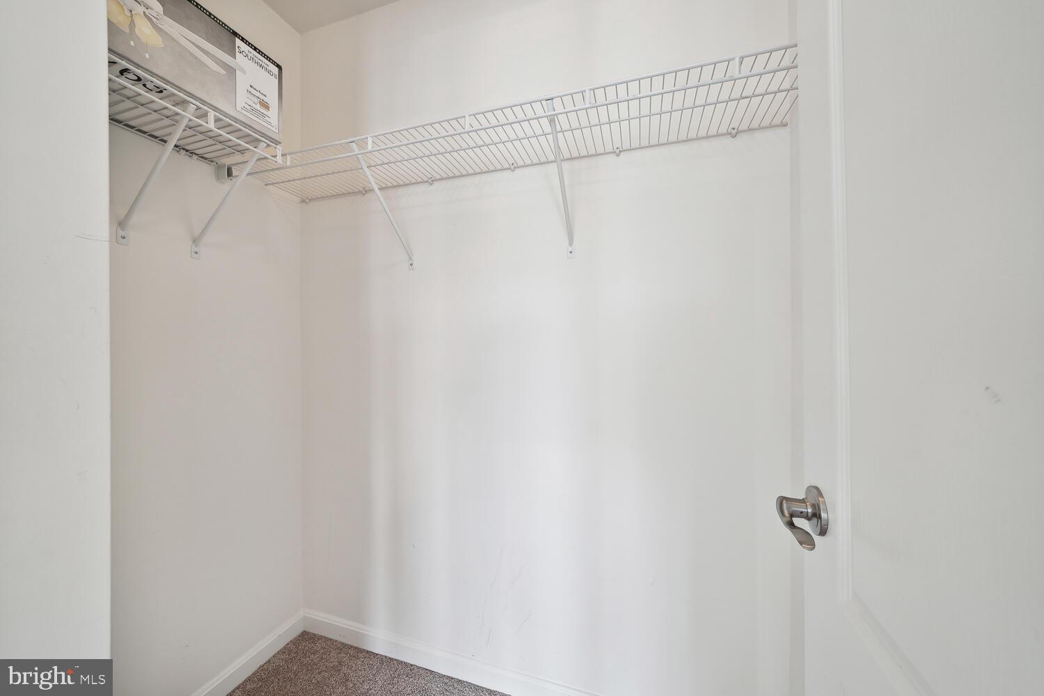 LANSDOWNE TOWN CENTER - Residential