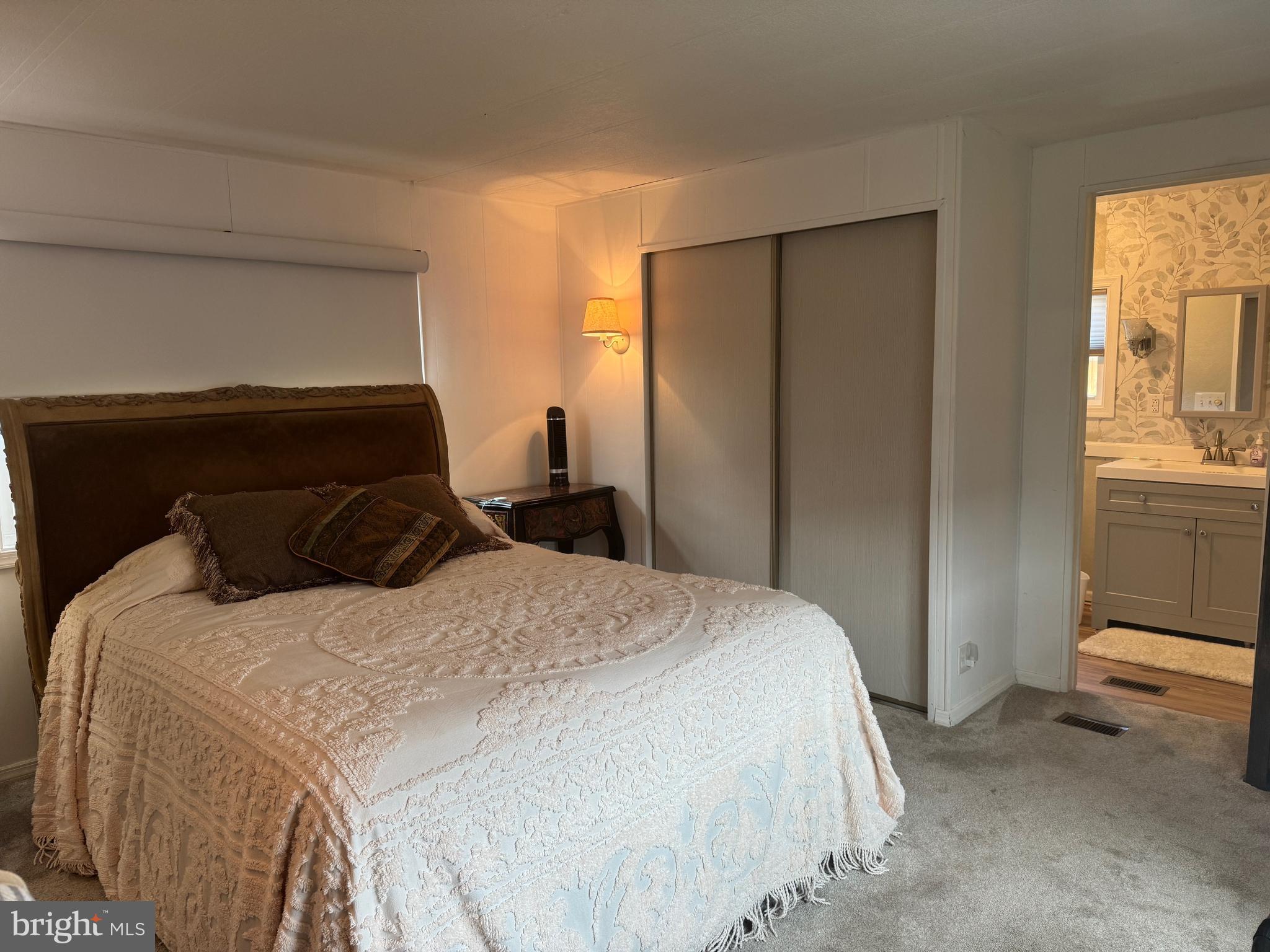 COLONIAL EAST MHP - Residential