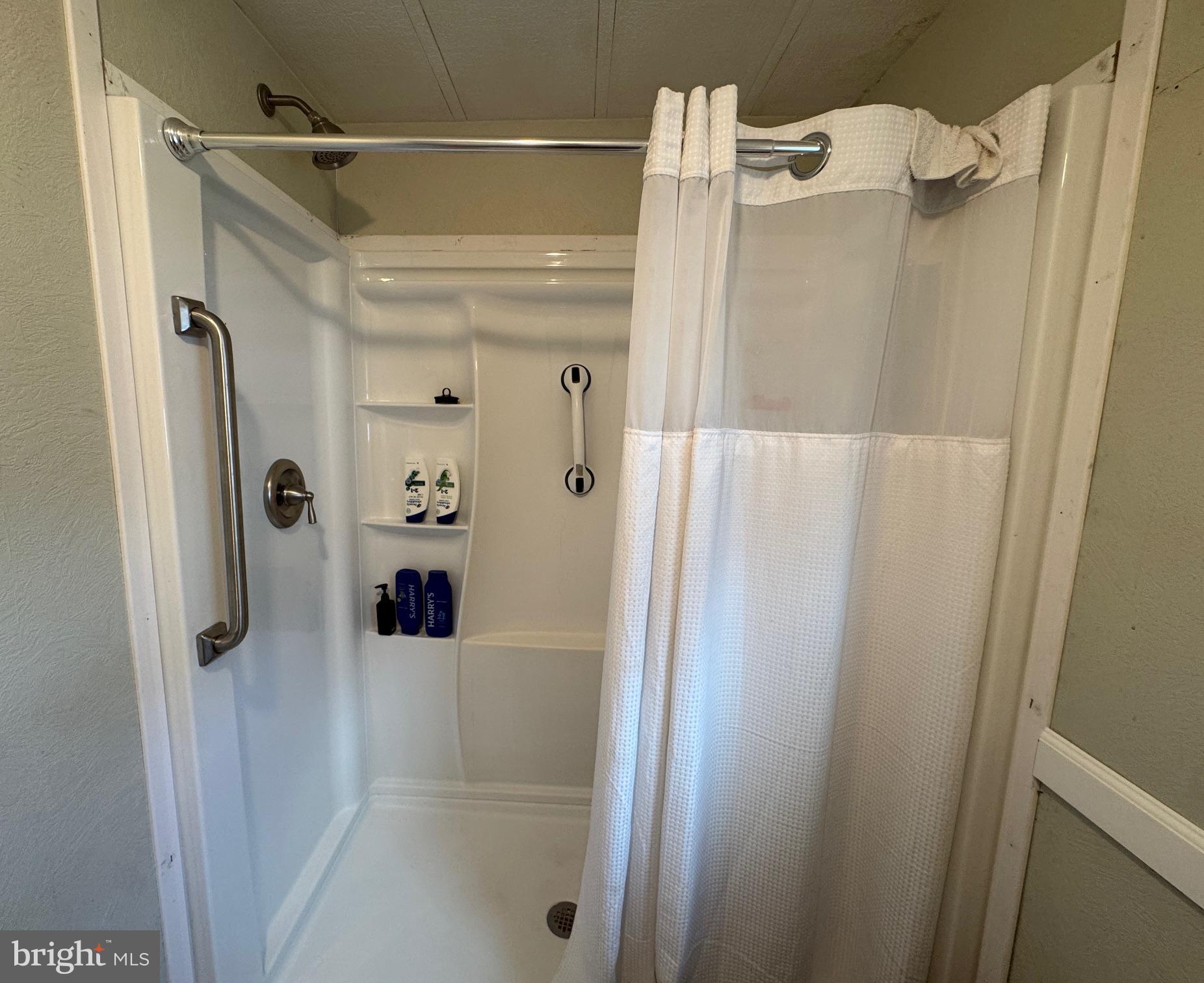 COLONIAL EAST MHP - Residential