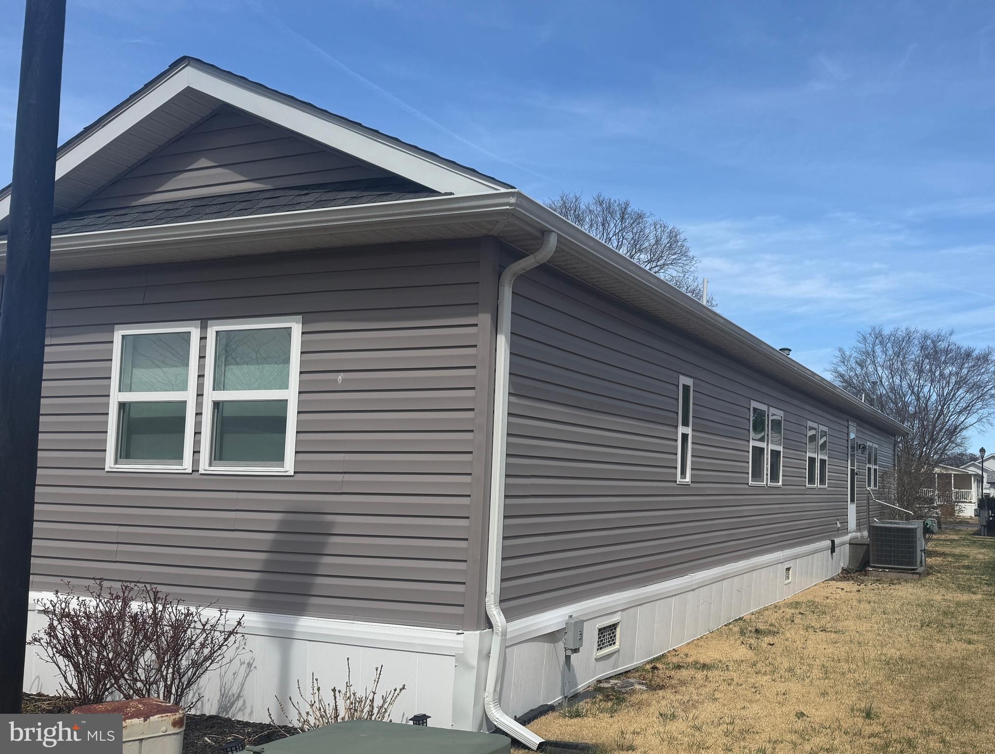 COLONIAL EAST MHP - Residential