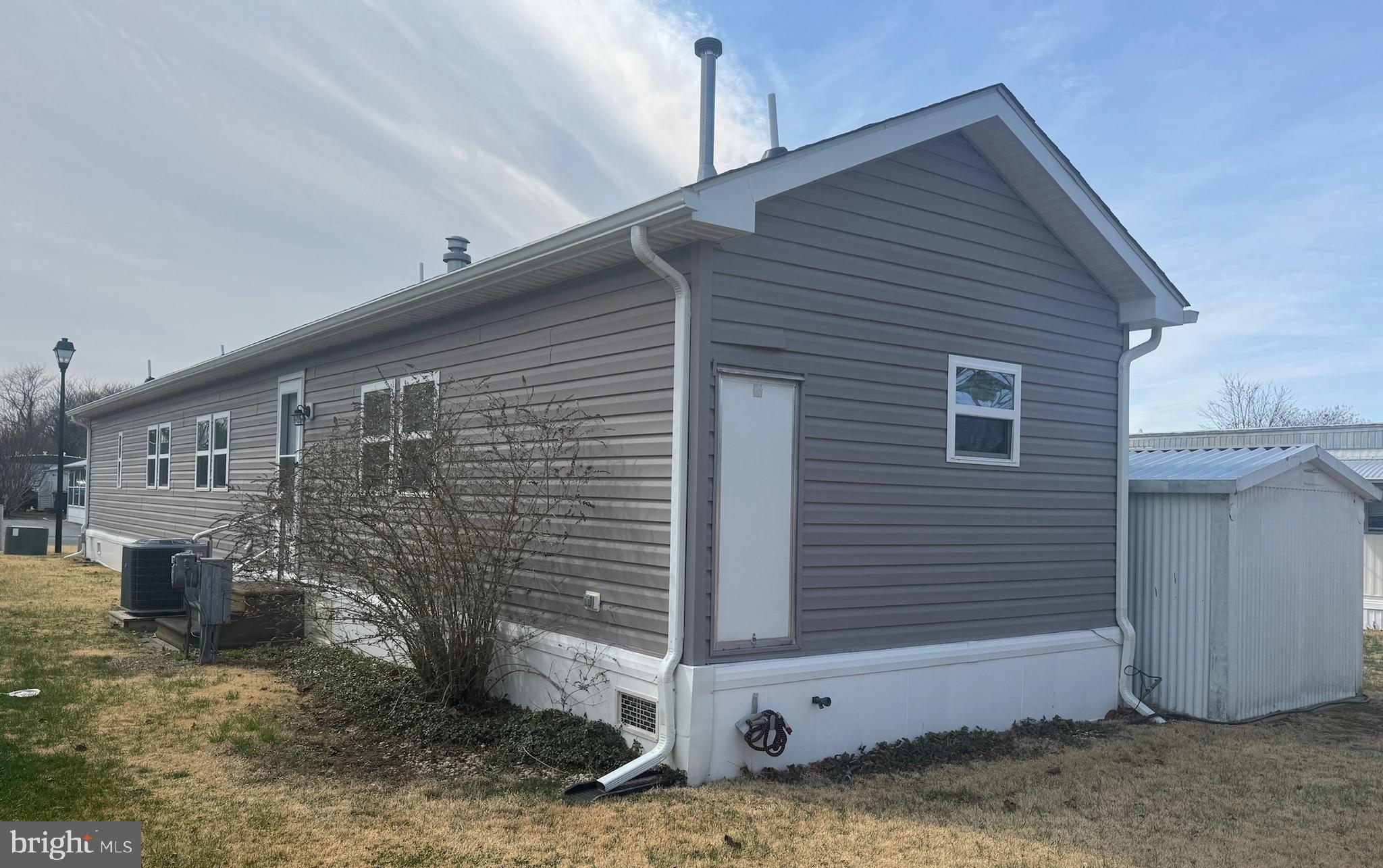 COLONIAL EAST MHP - Residential