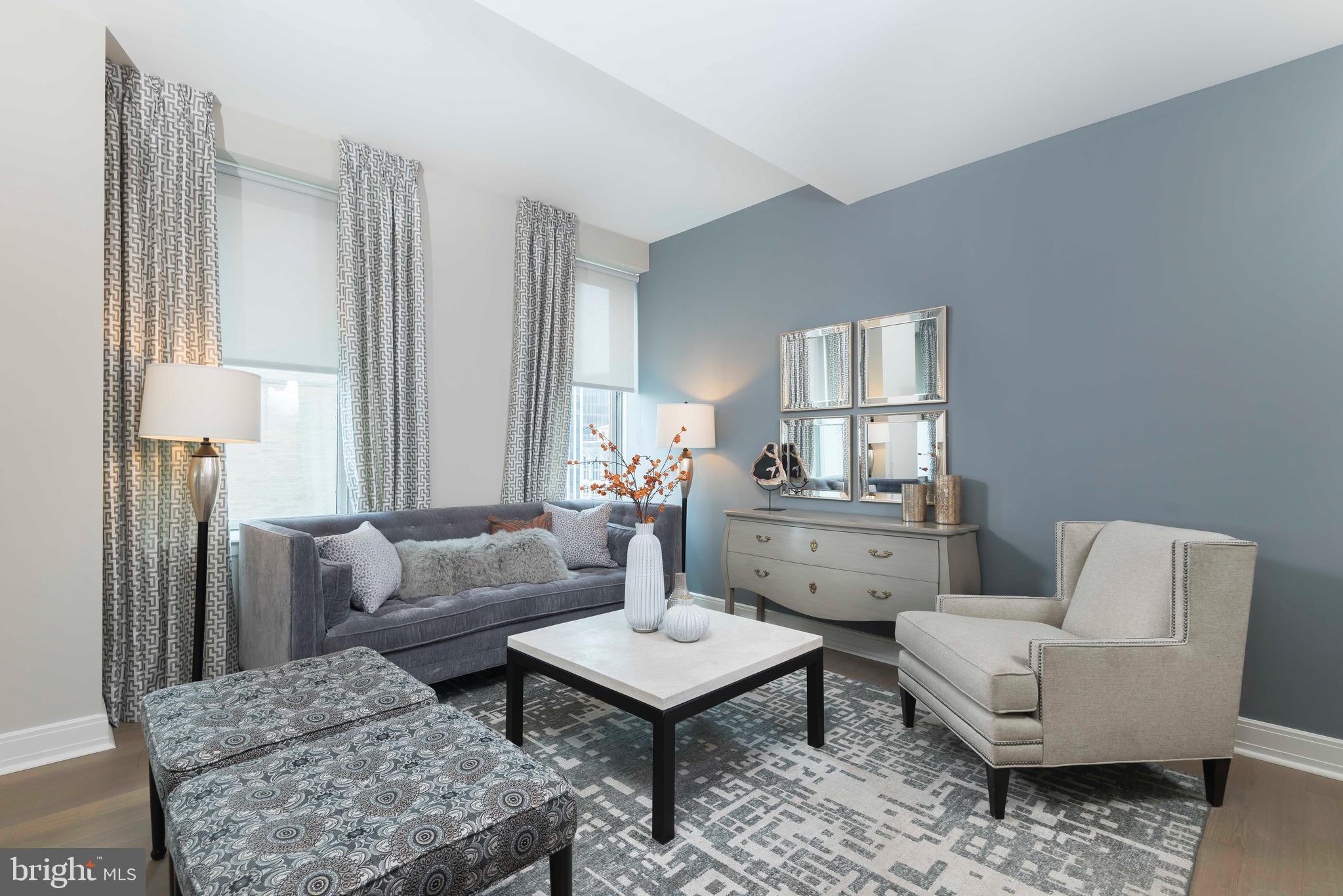 DOWNTOWN - Residential Lease