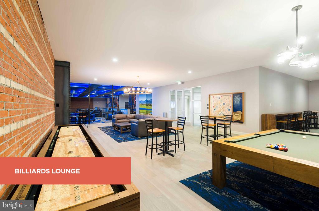 DOWNTOWN - Residential Lease