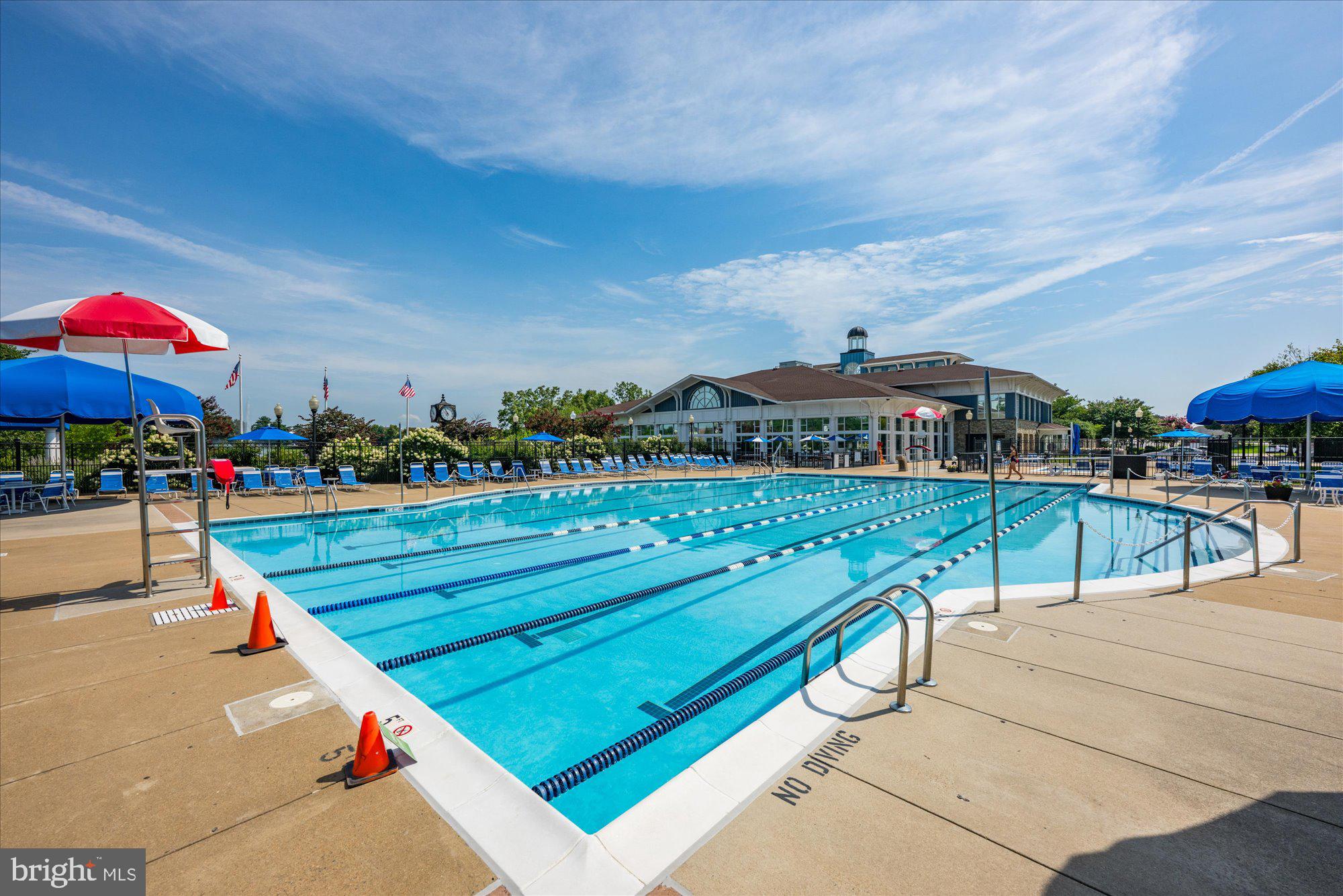 ASHBURN VILLAGE - Residential