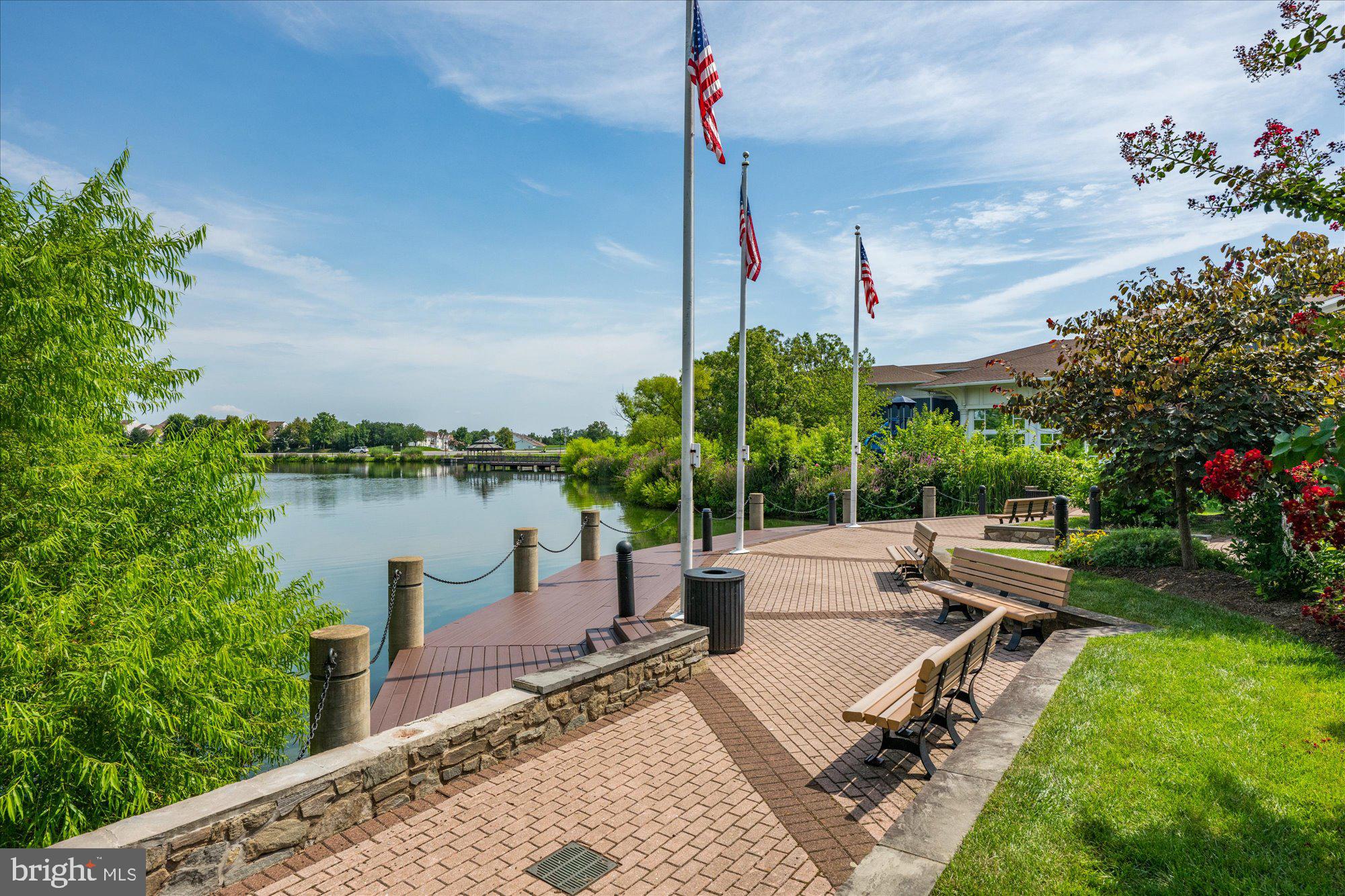 ASHBURN VILLAGE - Residential