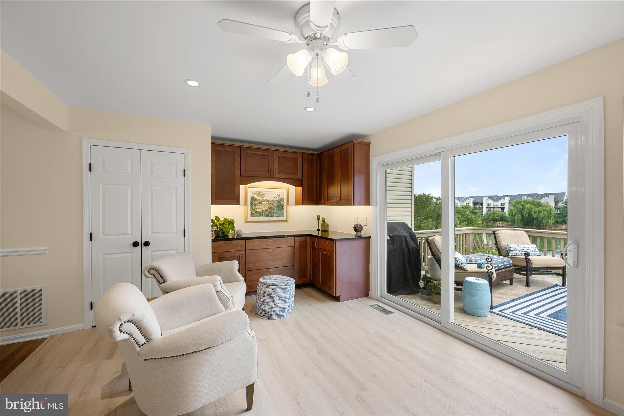 ASHBURN VILLAGE - Residential