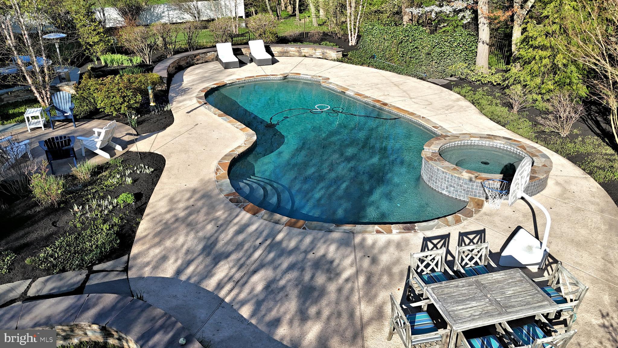 ESTATES OF HORSHAM - Residential