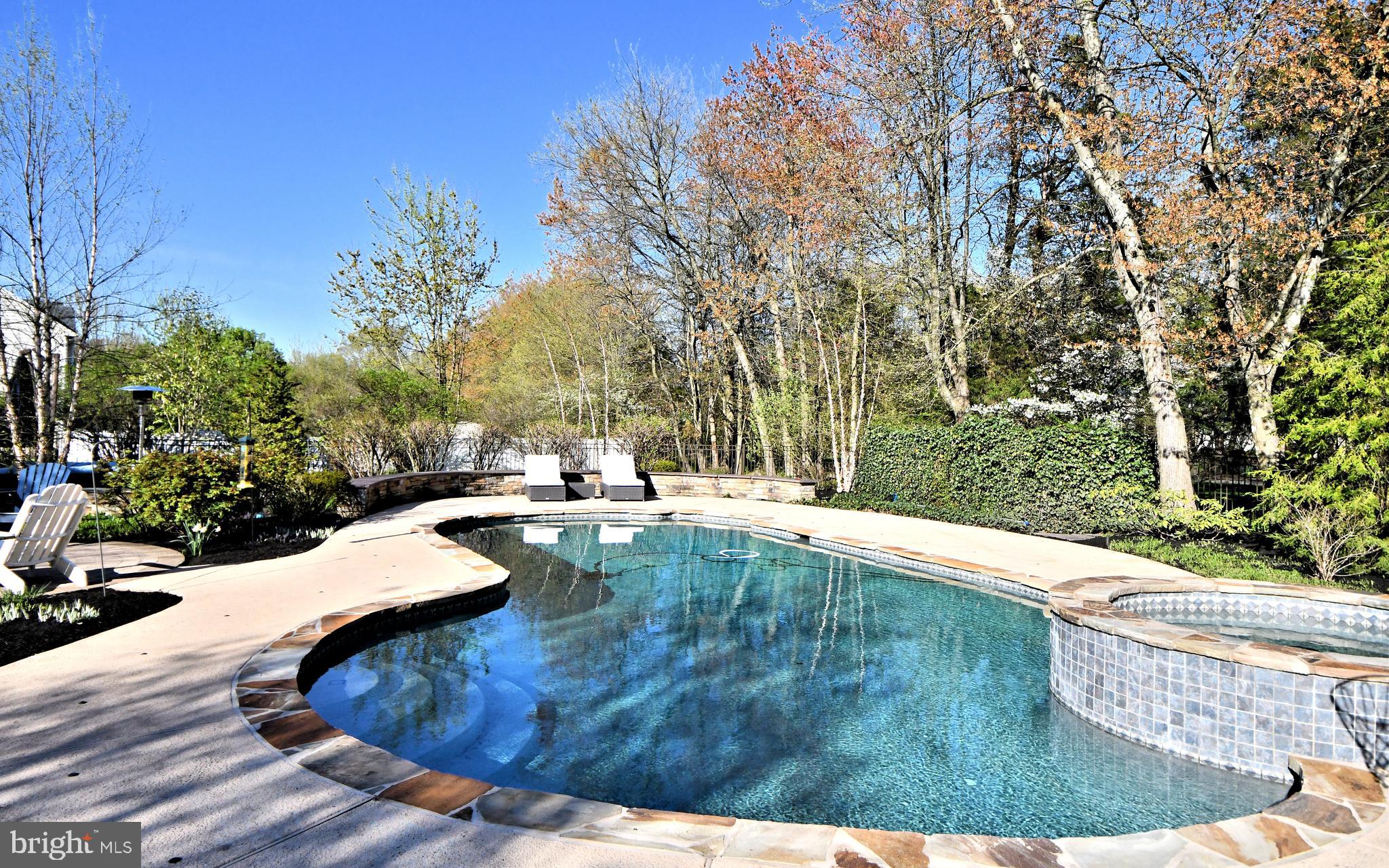 ESTATES OF HORSHAM - Residential