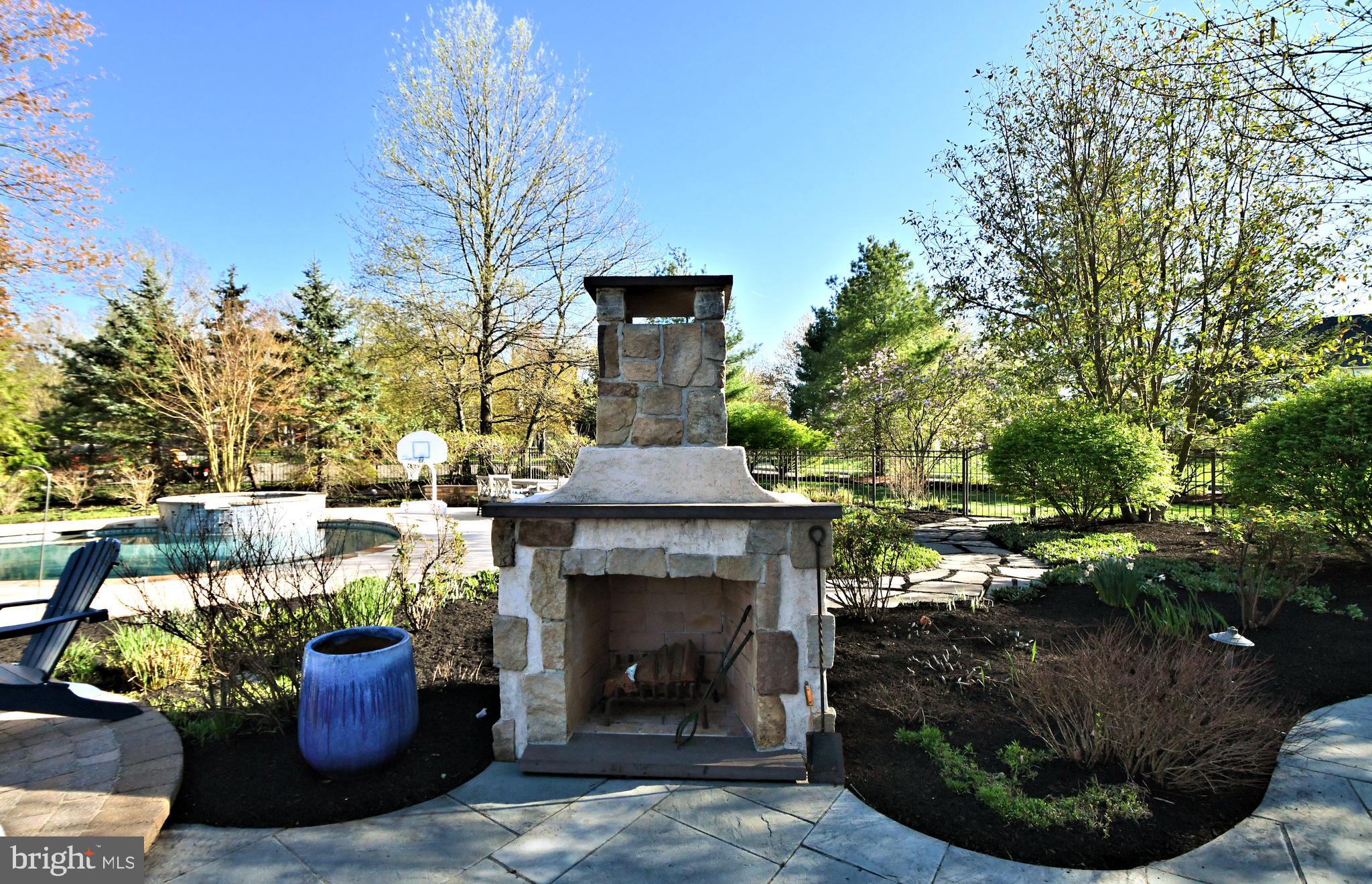 ESTATES OF HORSHAM - Residential