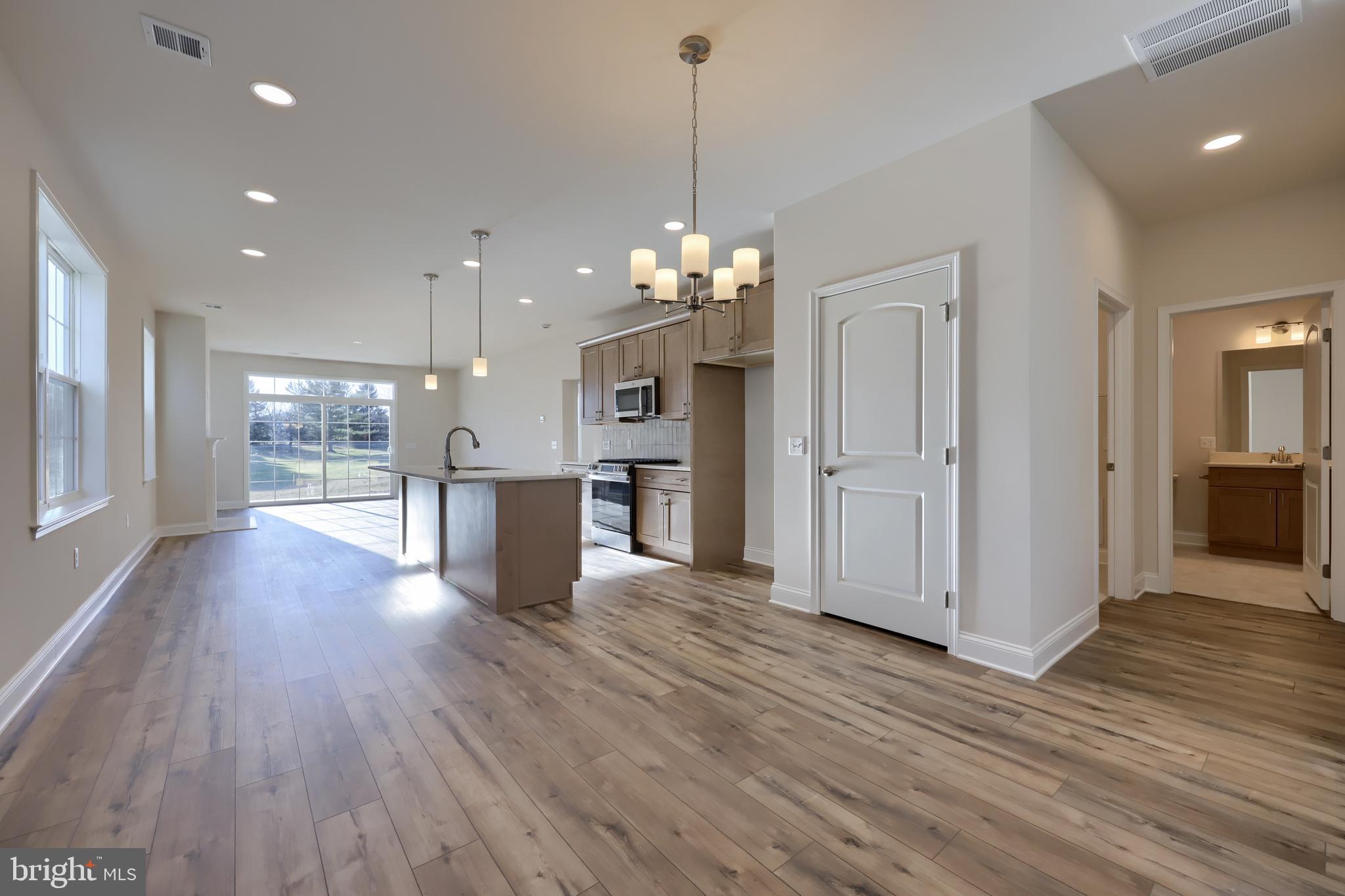 CROSSGATES - Residential