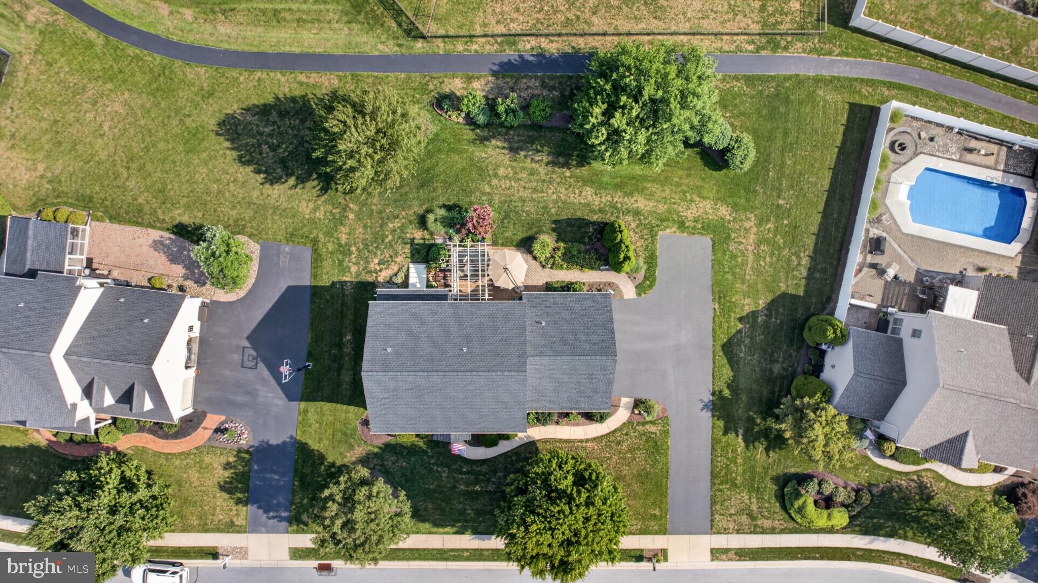 7668 AYNLEE WAY