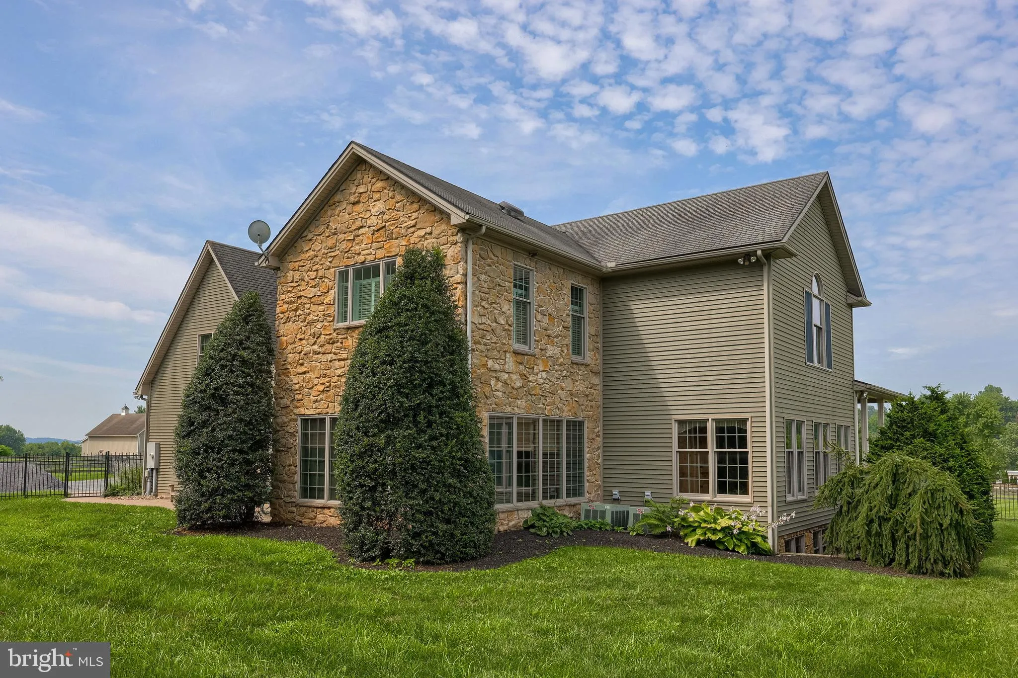 Hershey, Pennsylvania 17033, United States, 3 Bedrooms Bedrooms, ,3 BathroomsBathrooms,Residential,Coming Soon,197813