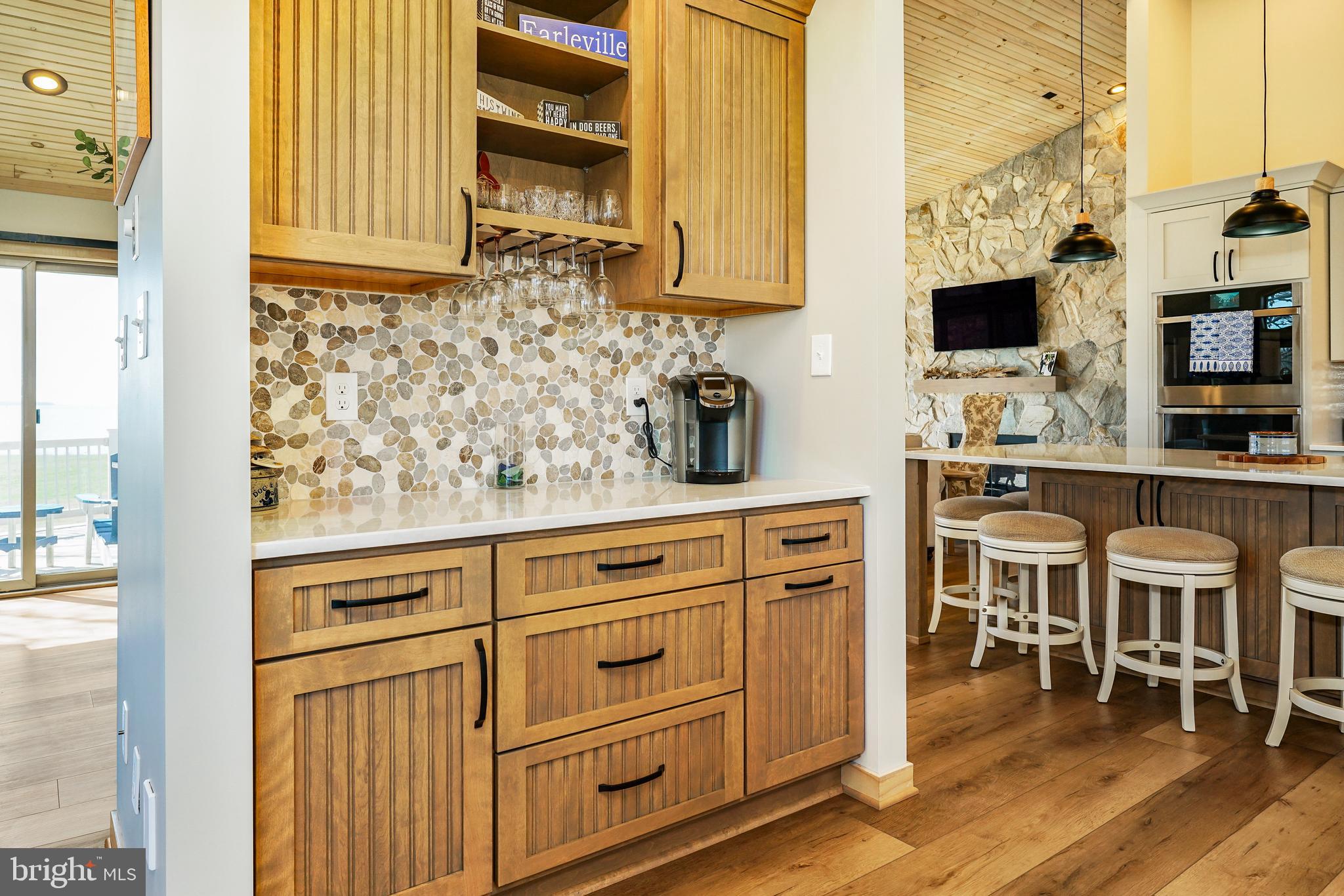 SUNSET POINTE - Residential