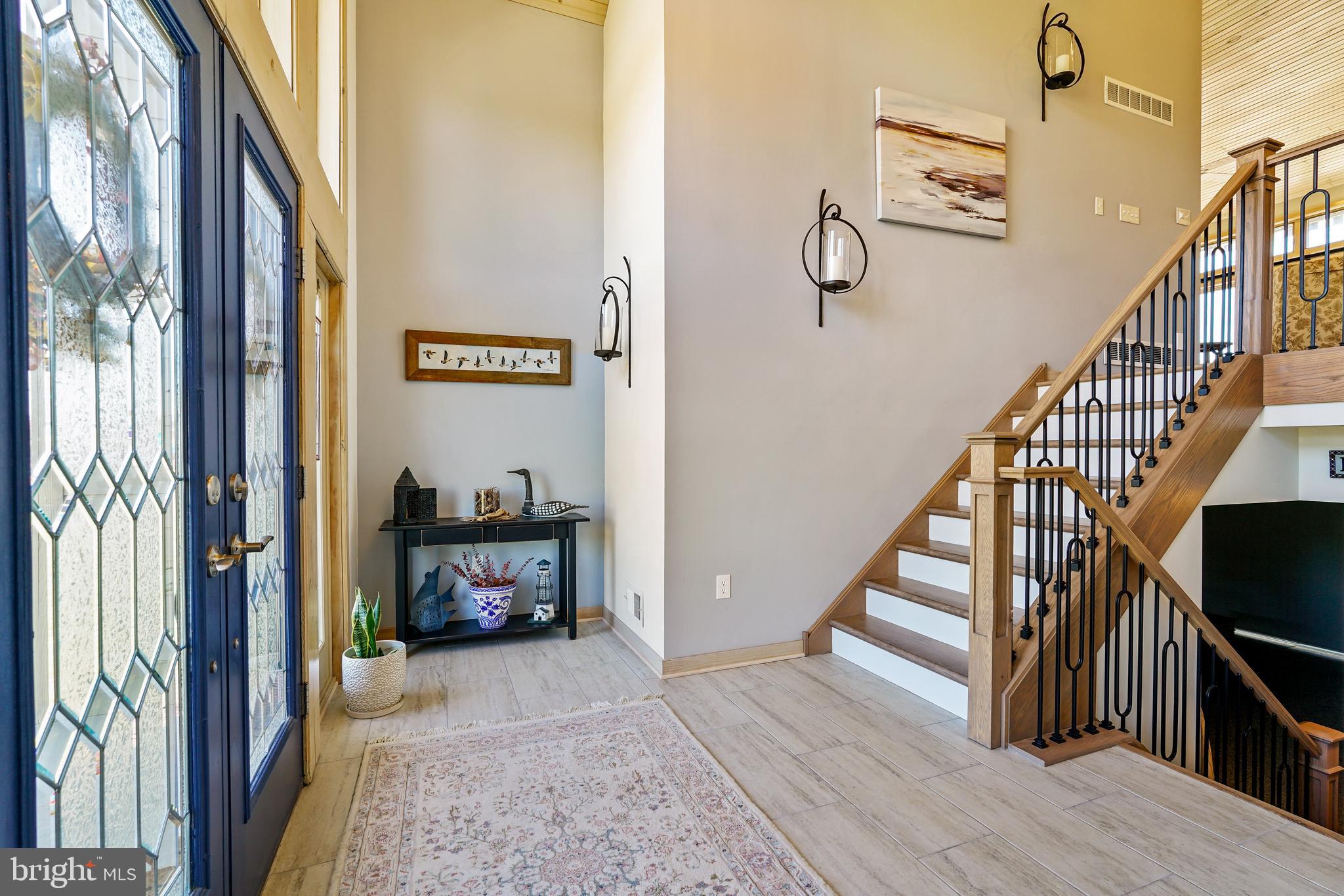 SUNSET POINTE - Residential