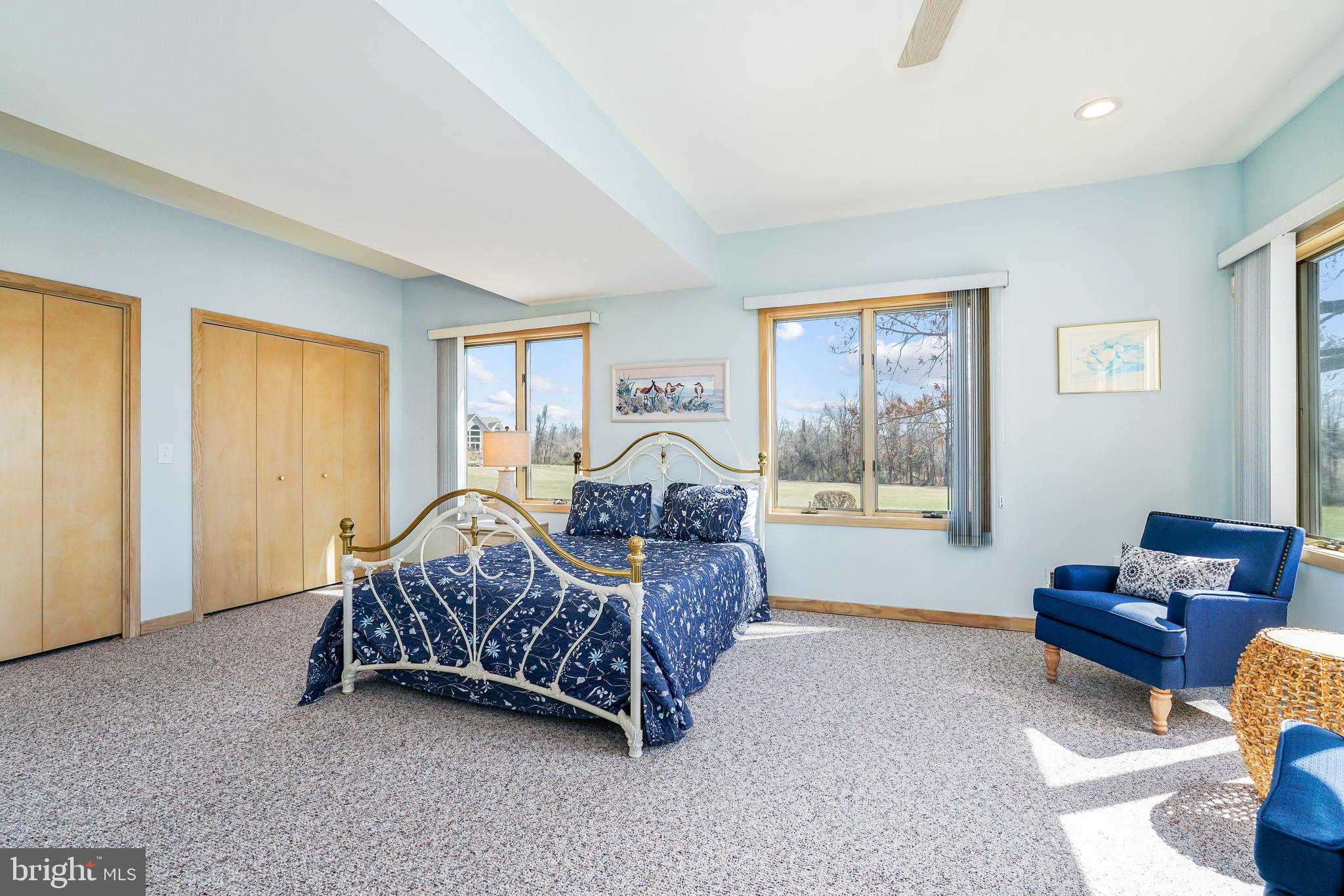 SUNSET POINTE - Residential