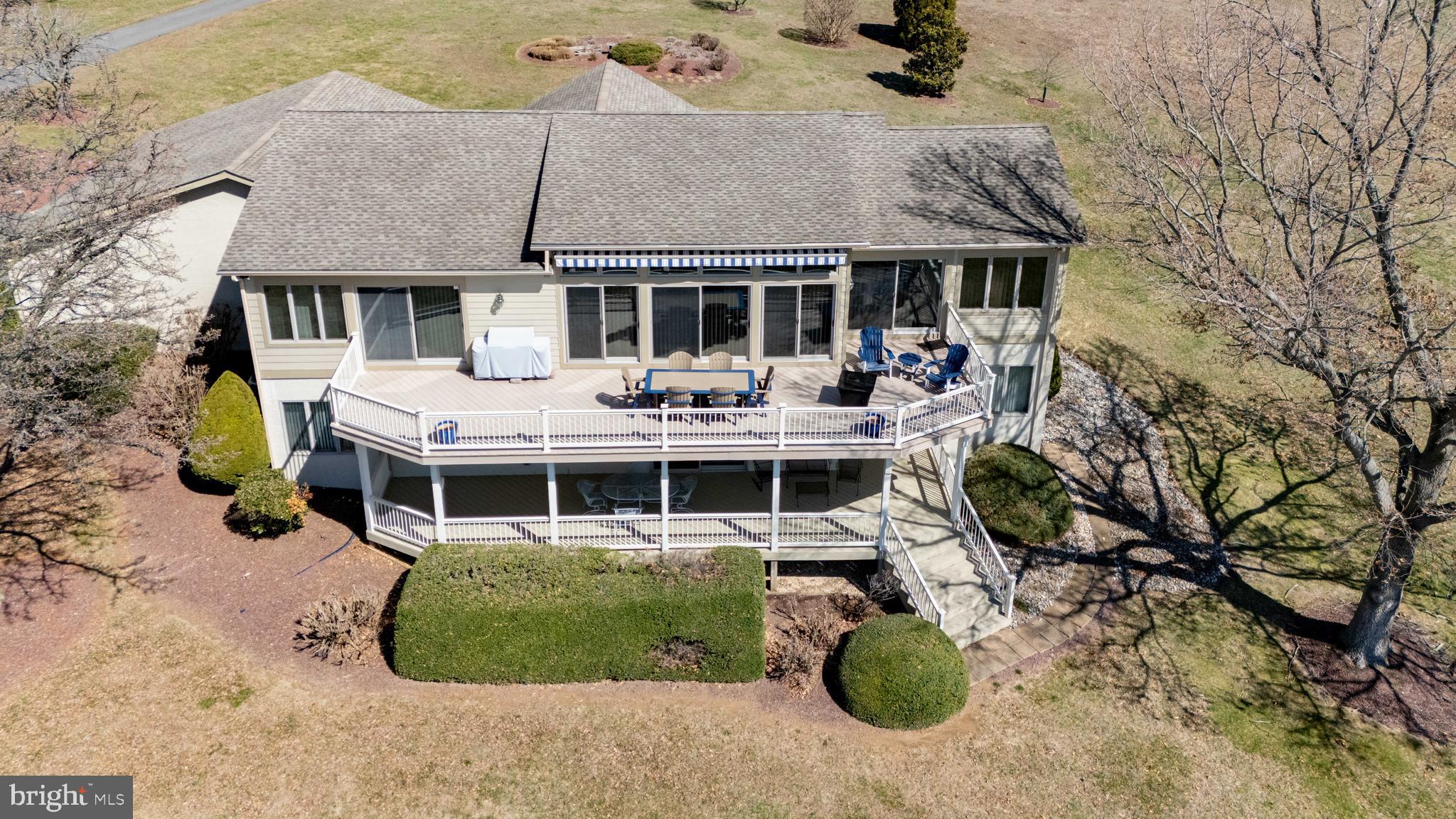 SUNSET POINTE - Residential