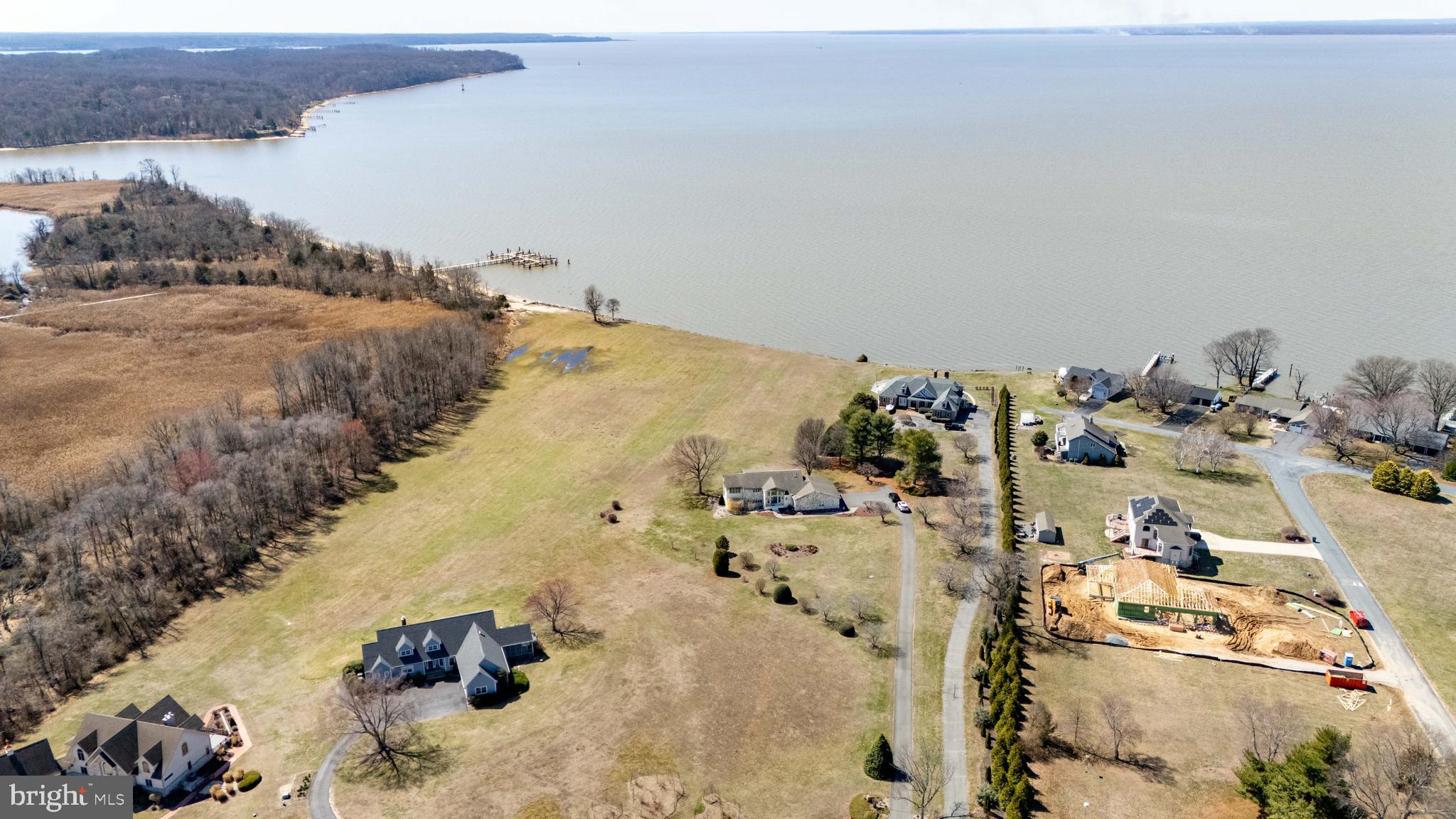 SUNSET POINTE - Residential