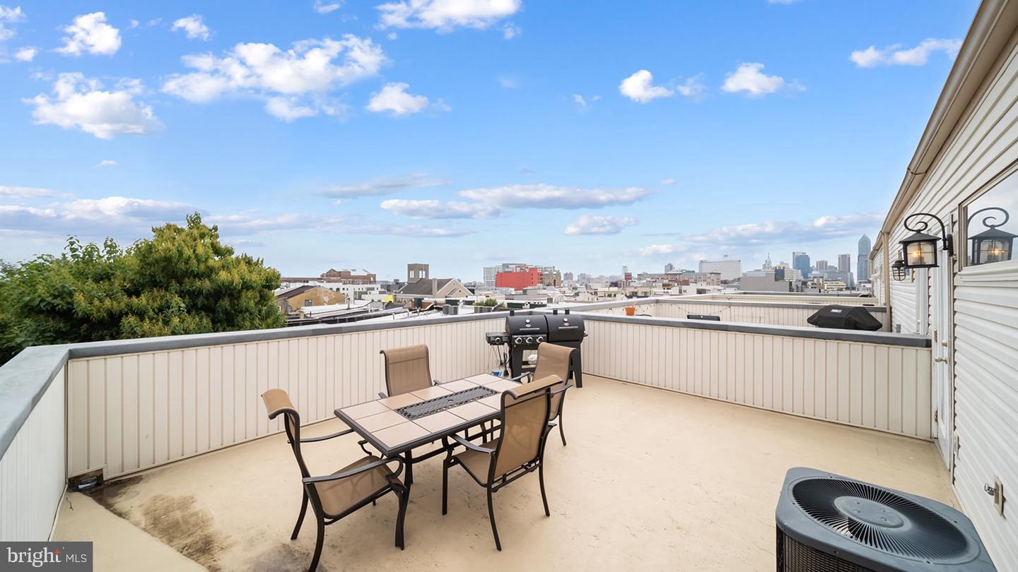 FRANCISVILLE - Residential