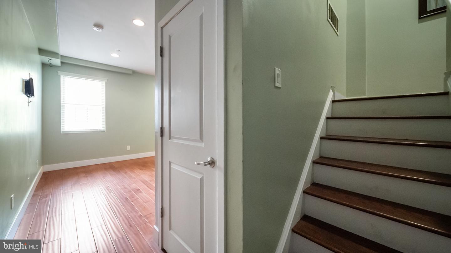 FRANCISVILLE - Residential