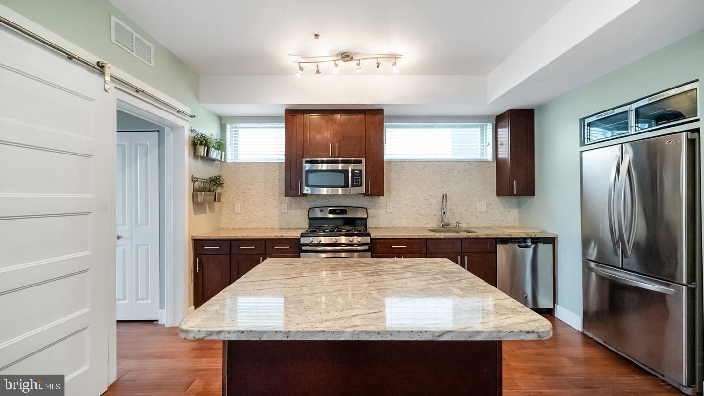 FRANCISVILLE - Residential