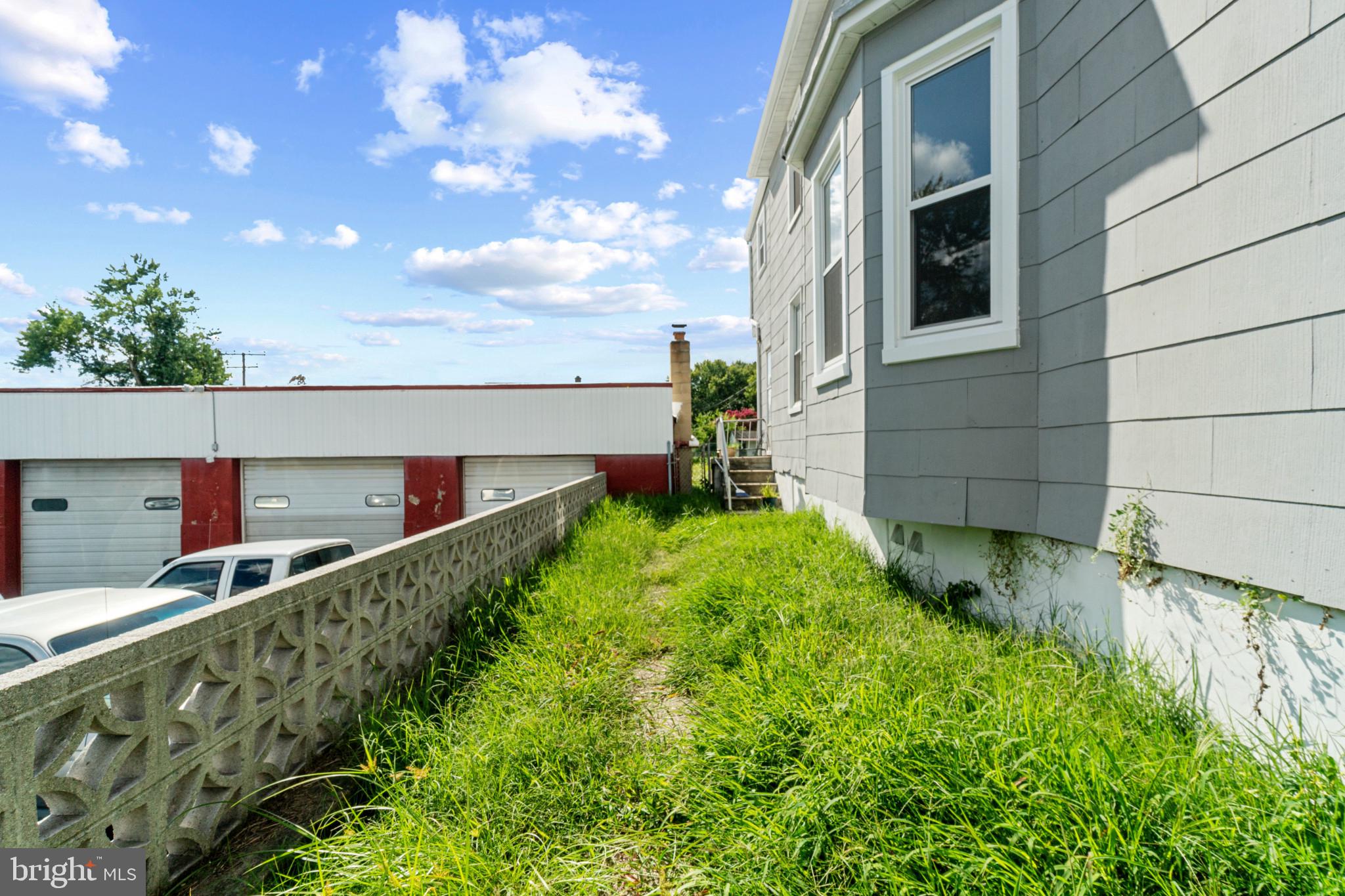COLGATE PARK - Residential Lease