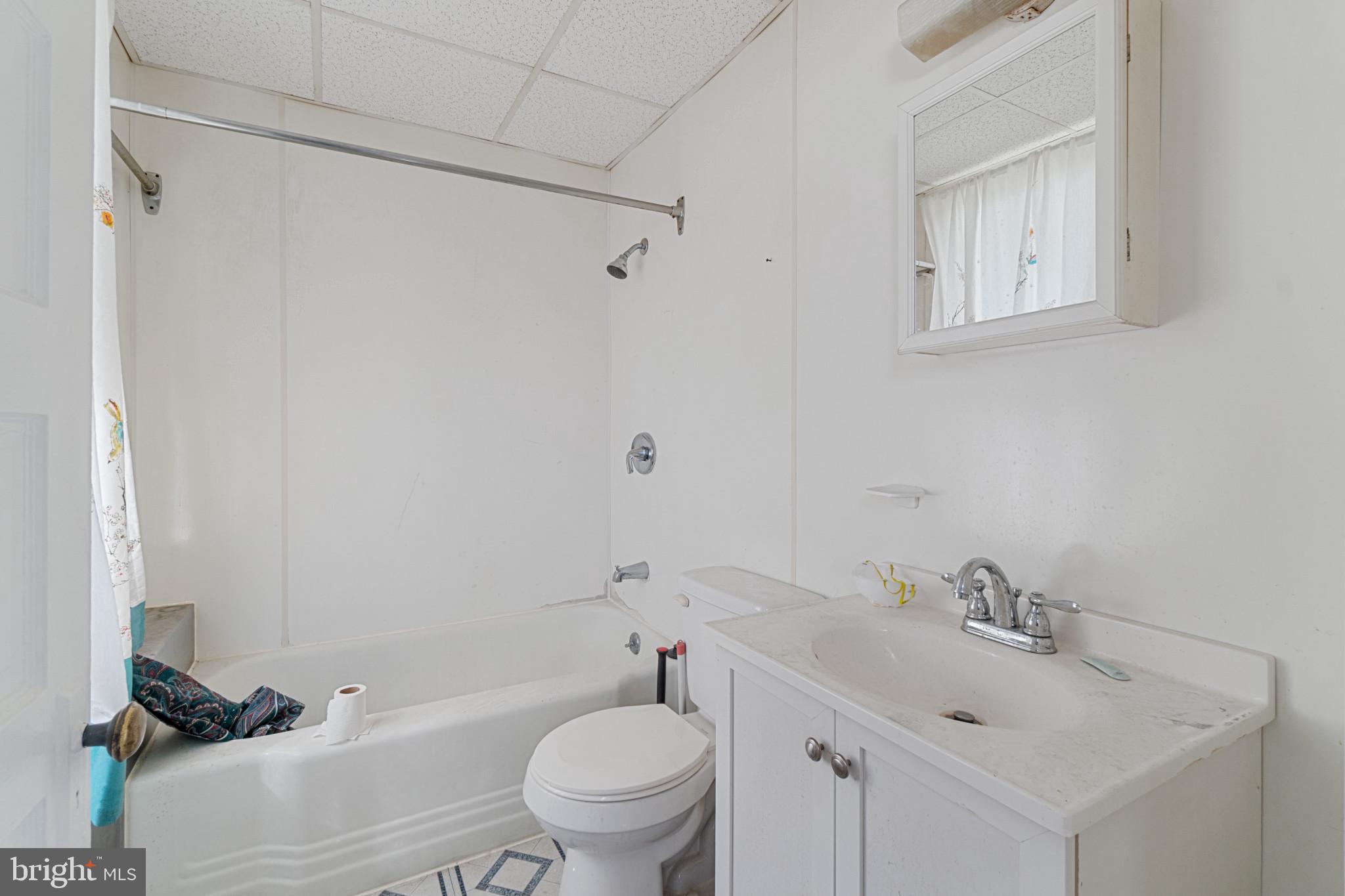 COLGATE PARK - Residential Lease