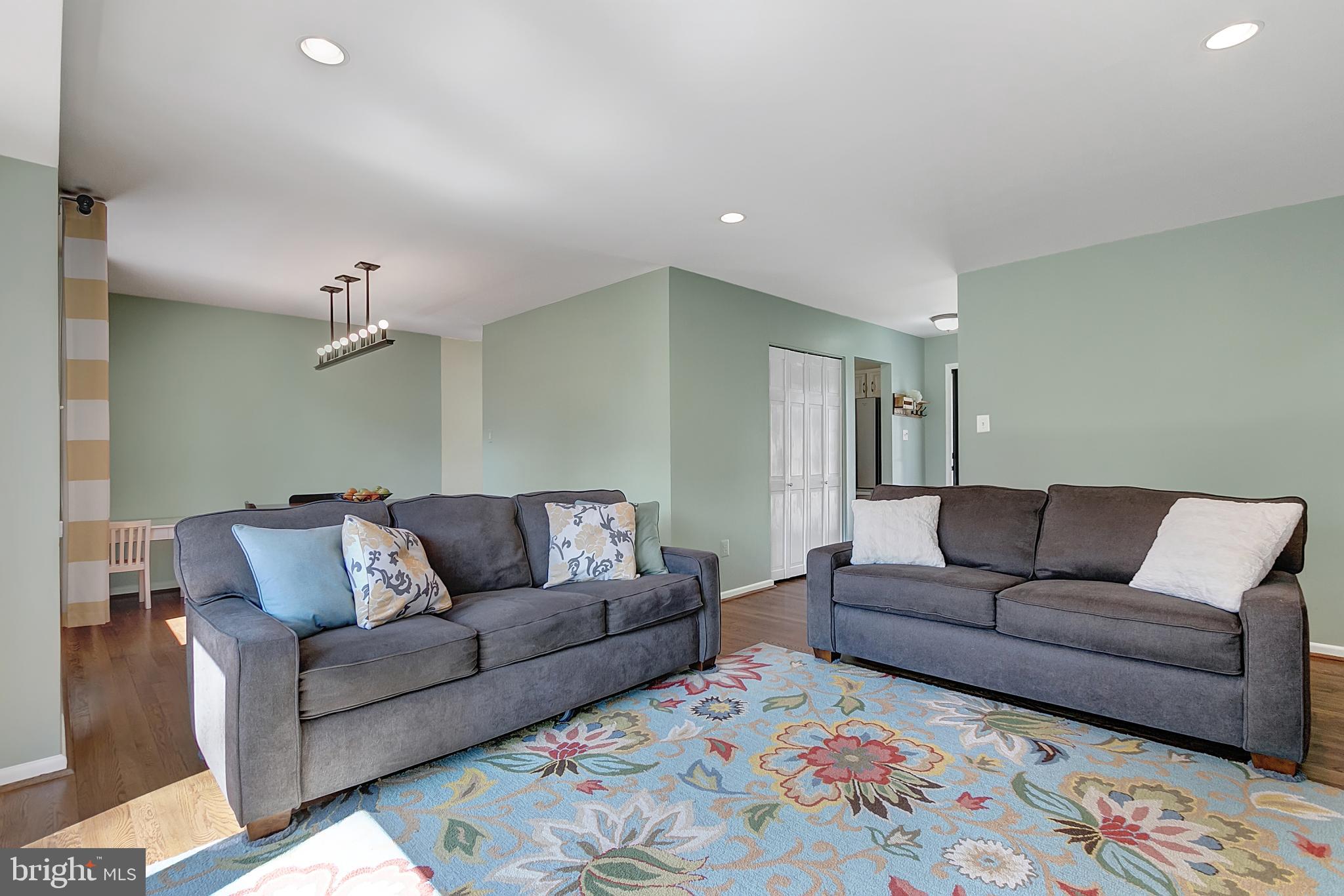 VIENNA WOODS - Residential Lease