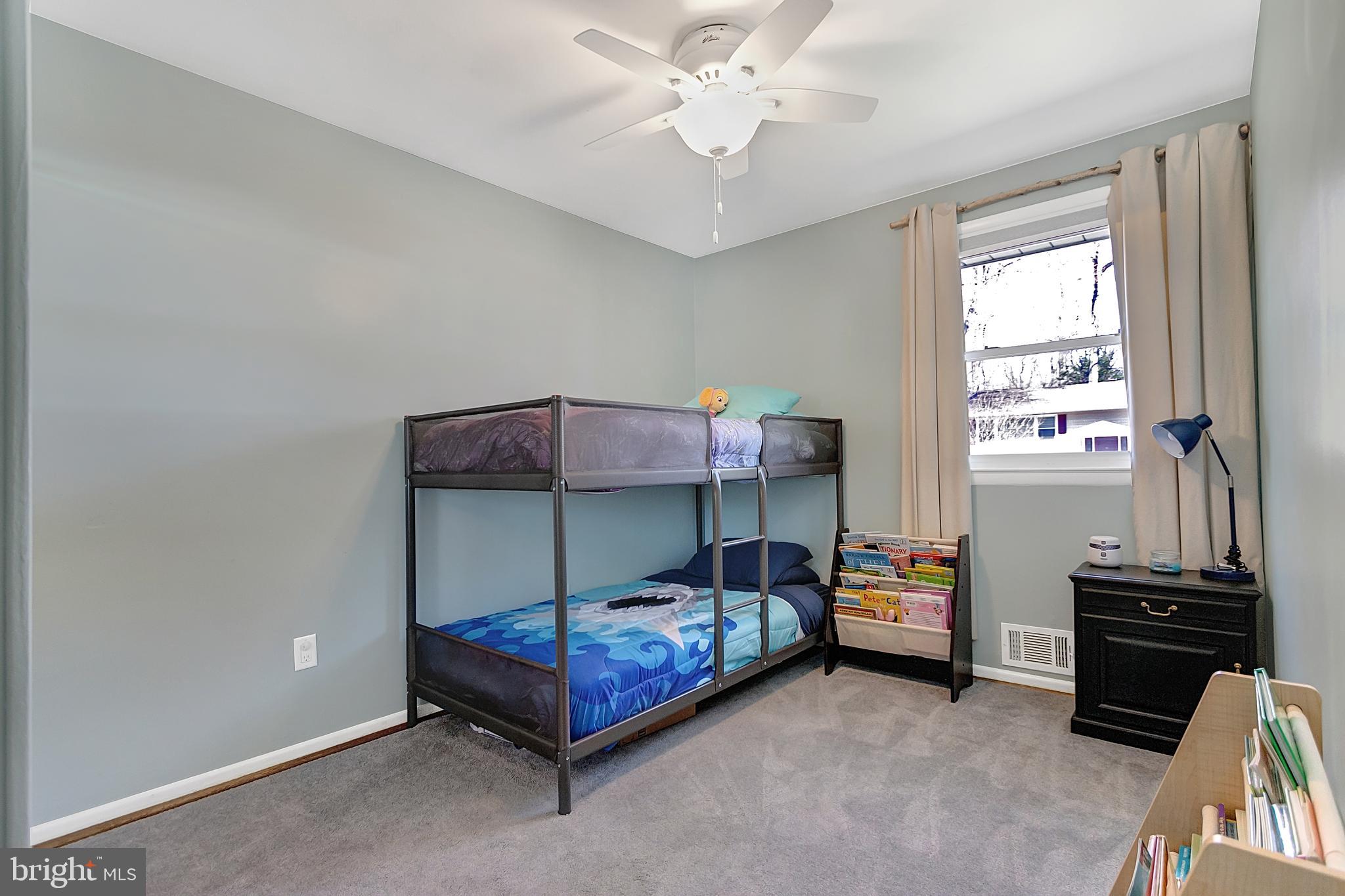 VIENNA WOODS - Residential Lease