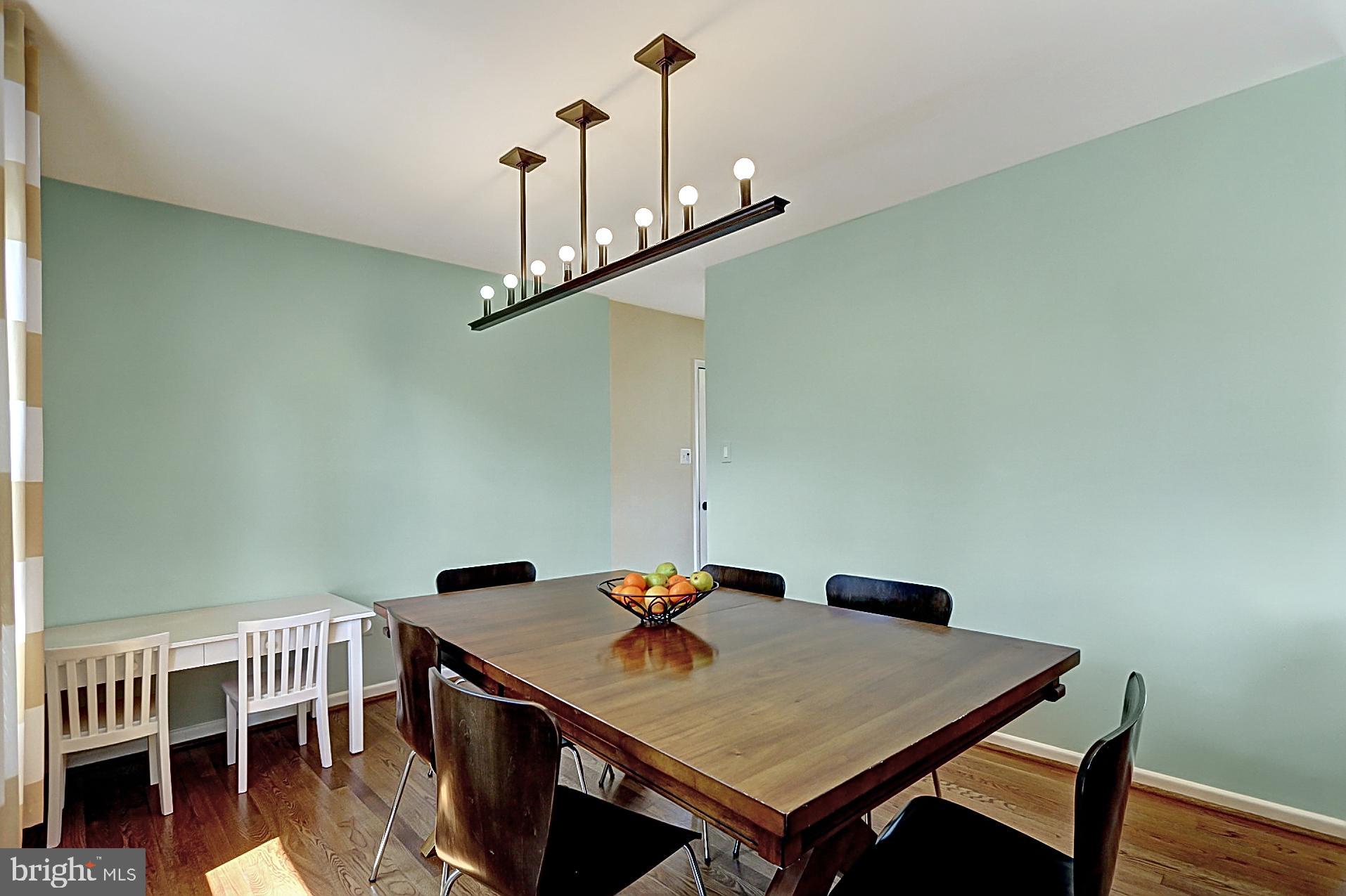 VIENNA WOODS - Residential Lease