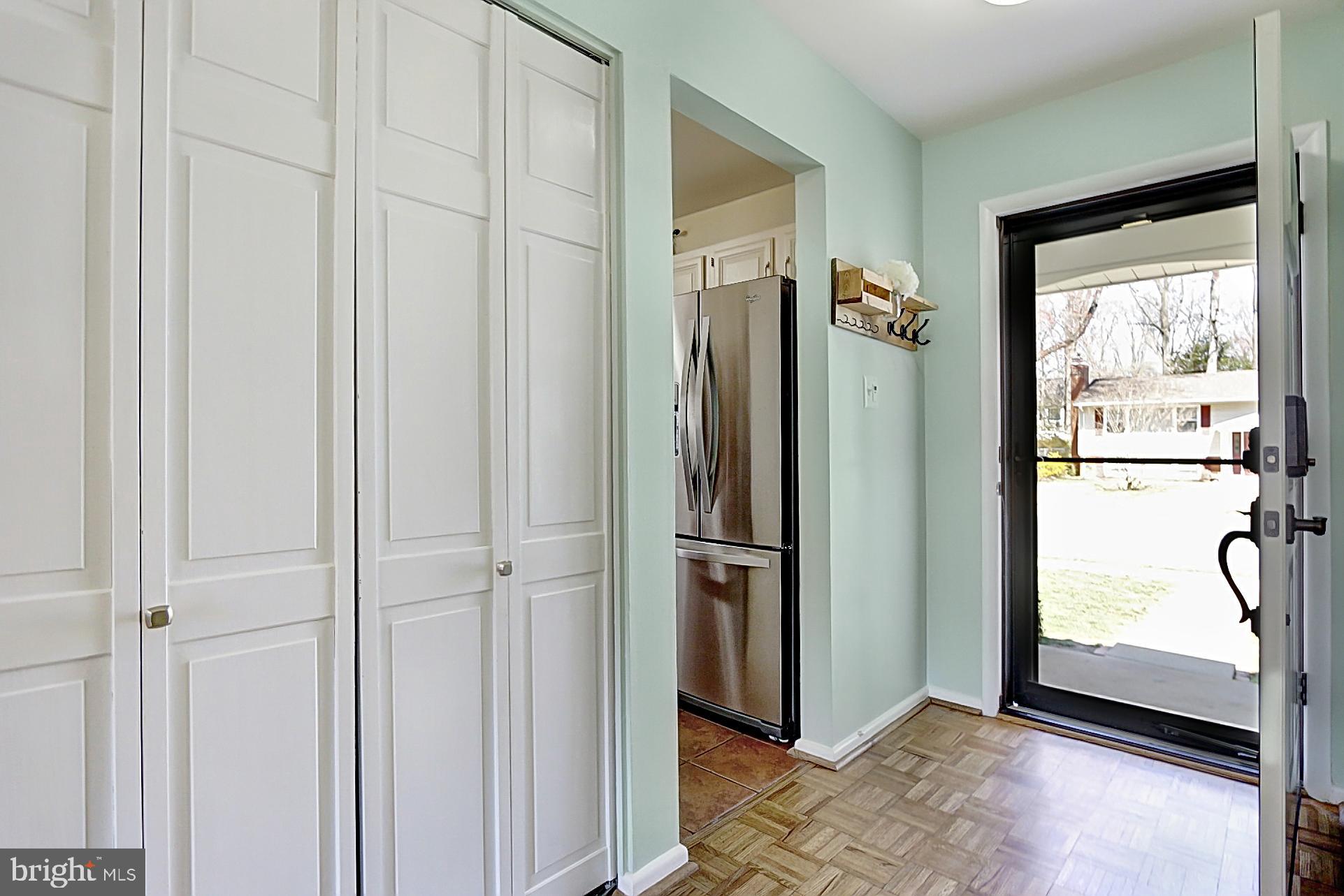 VIENNA WOODS - Residential Lease