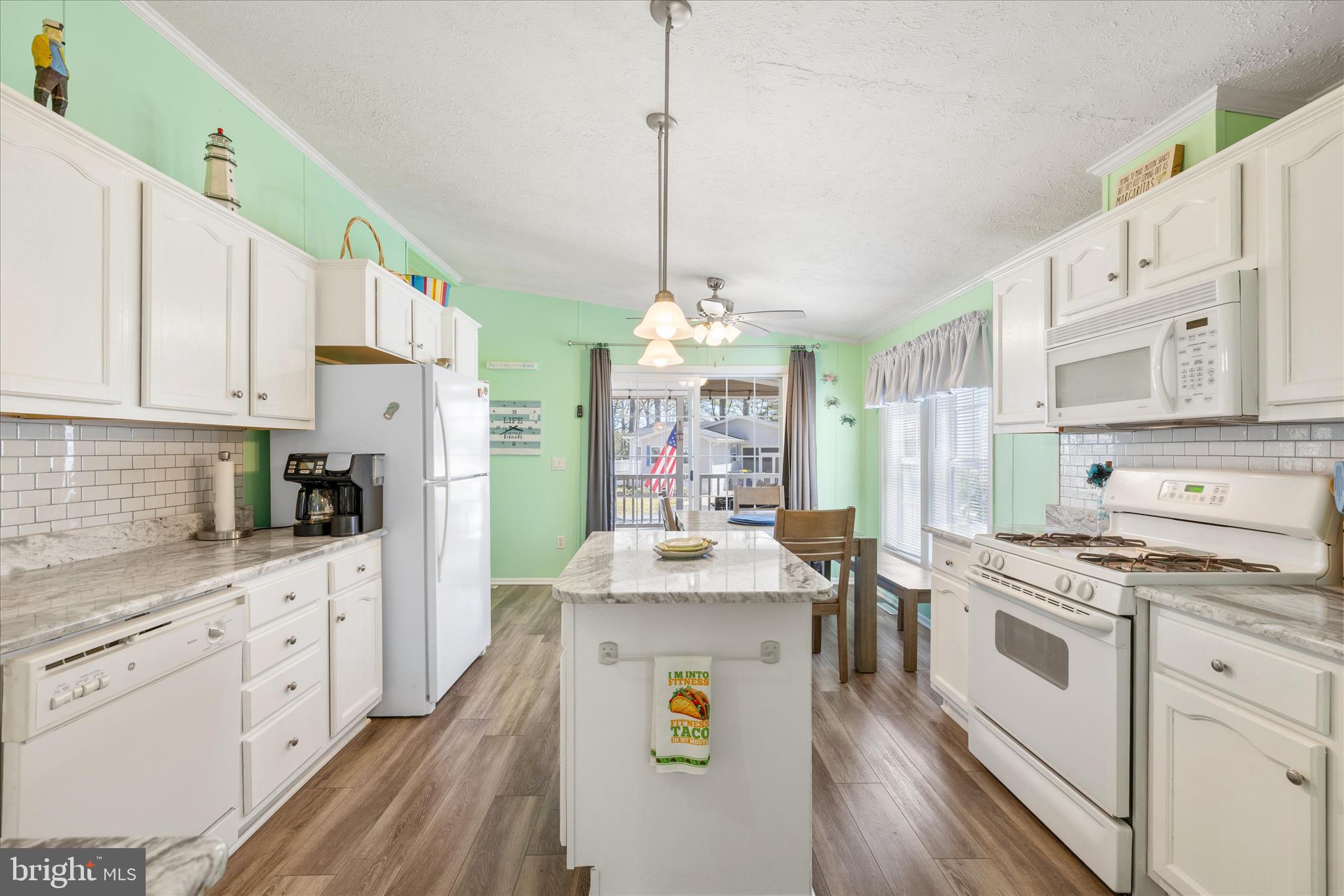 POTNETS BAYSIDE - Residential