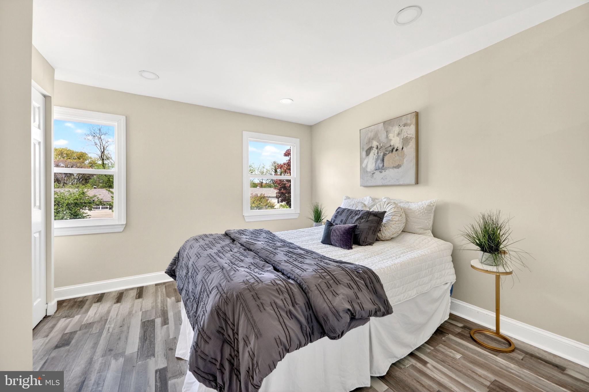 MEDFIELD - Residential