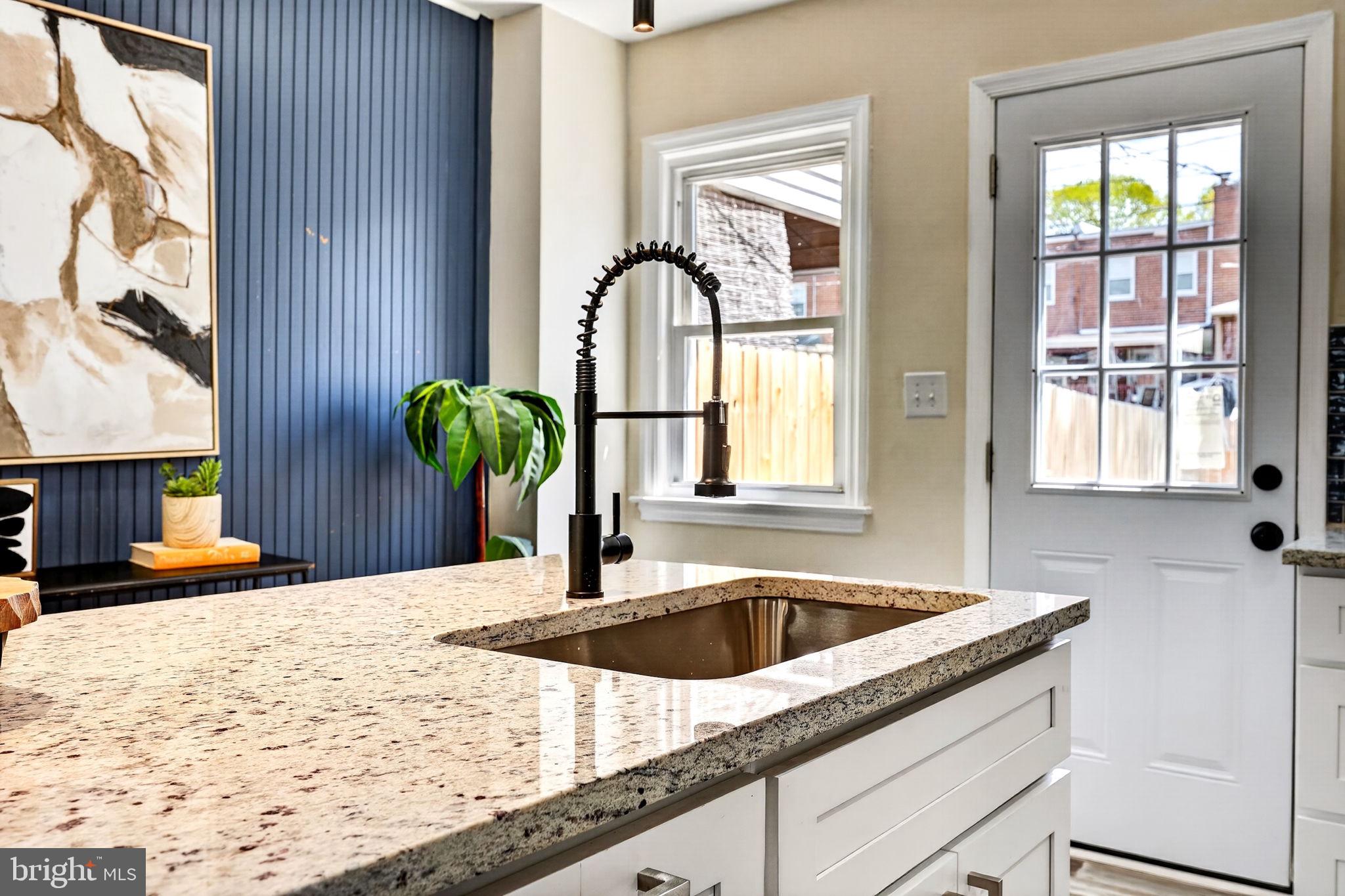 MEDFIELD - Residential