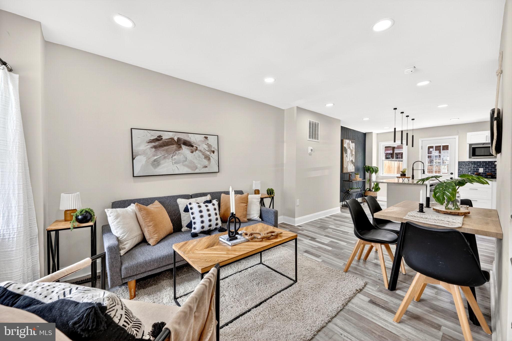 MEDFIELD - Residential