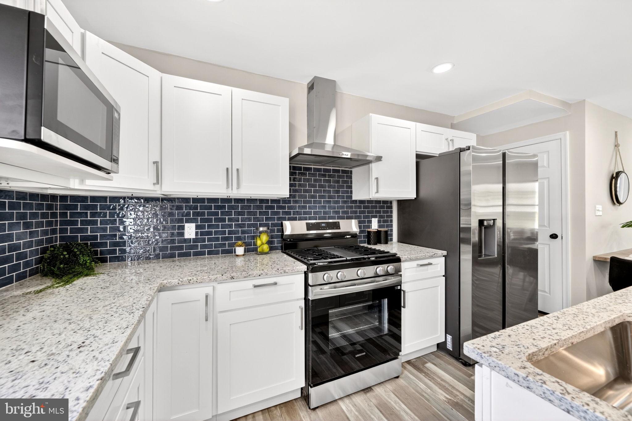 MEDFIELD - Residential