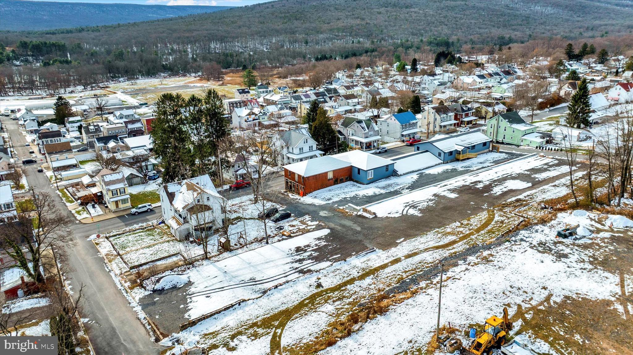 101 E COLLIERY AVENUE