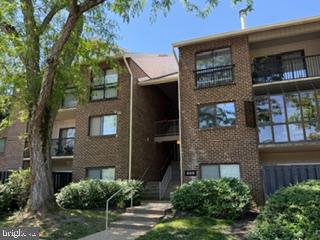 300 HILLTOP LANE 300I