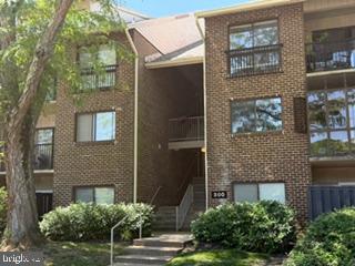 300 HILLTOP LANE 300I