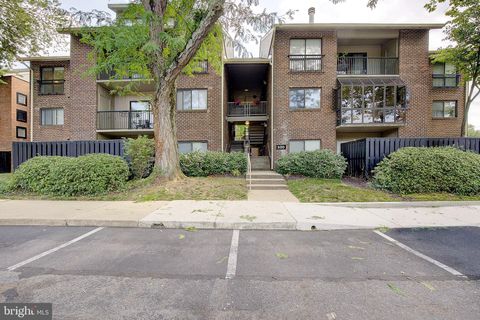 Condo For Sale - 300 Hilltop Lane #I<br/> ANNAPOLIS, MD 21403