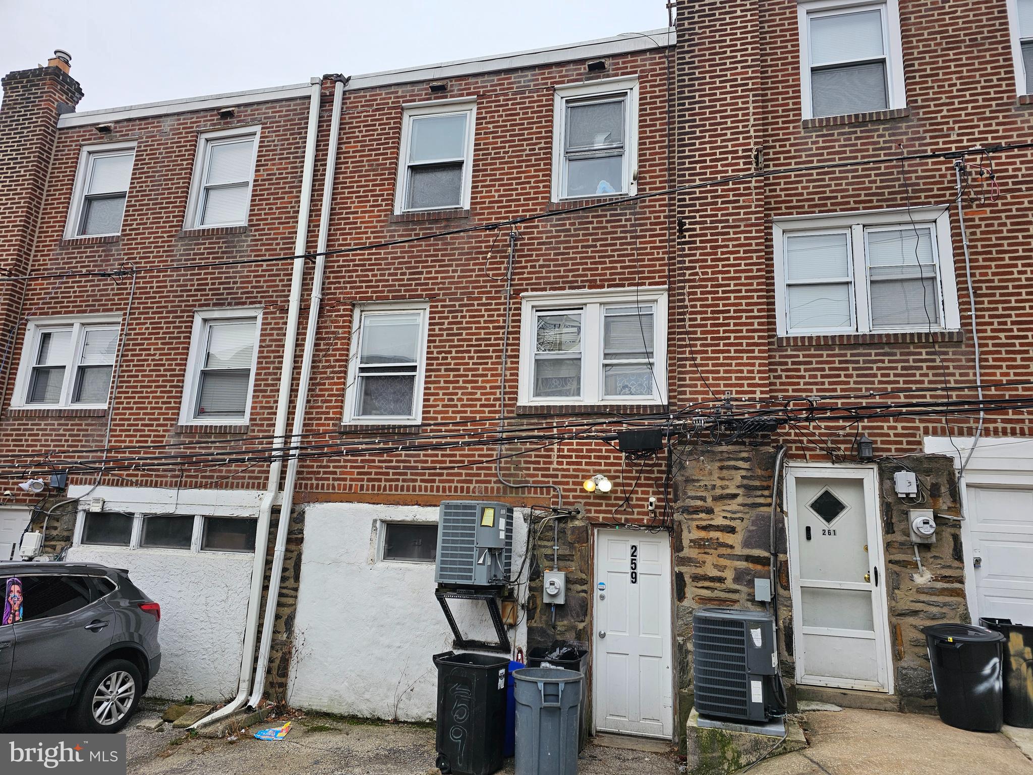 CLIFTON HEIGHTS - Residential