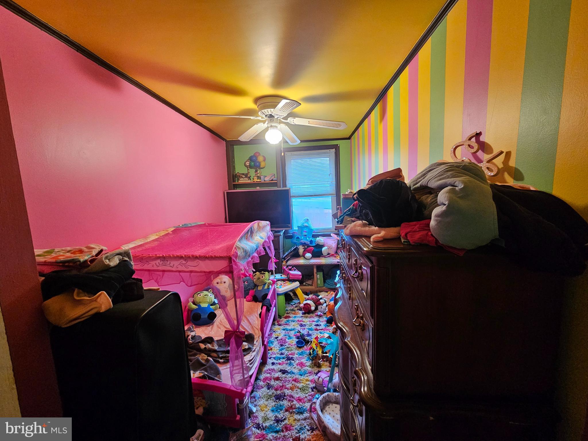 CLIFTON HEIGHTS - Residential