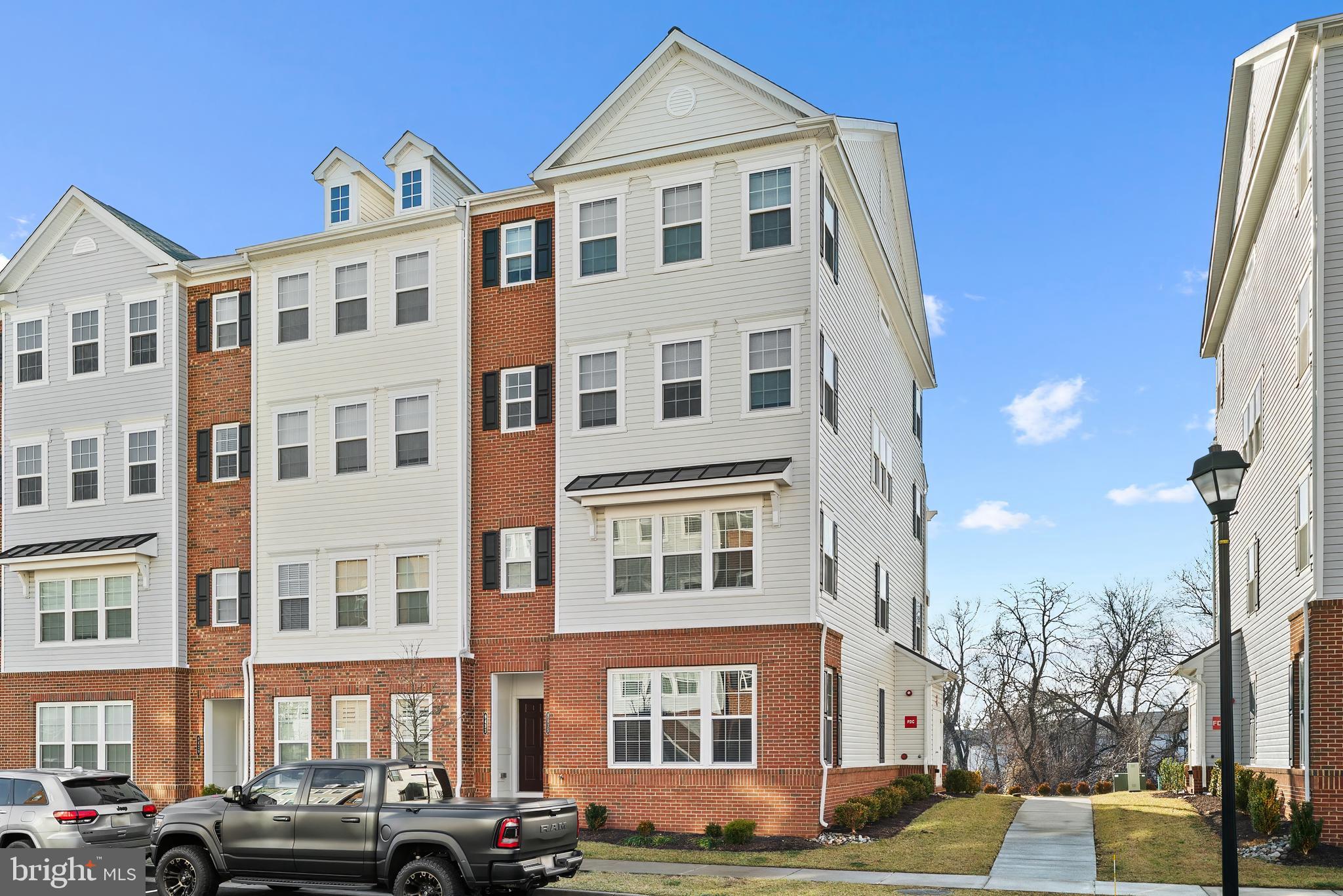 BALLARD GREEN - Residential